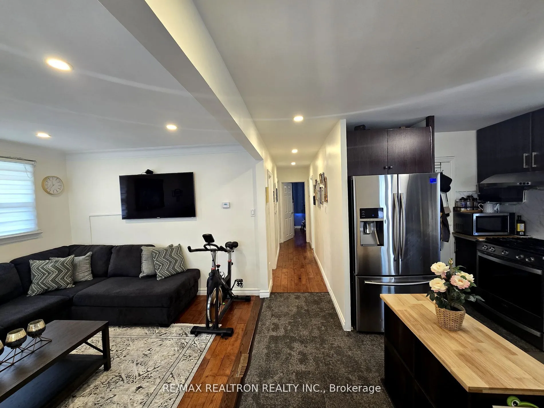 55 Athabaska Avenue