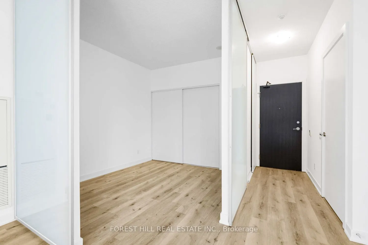 33 Charles Street E, #3210