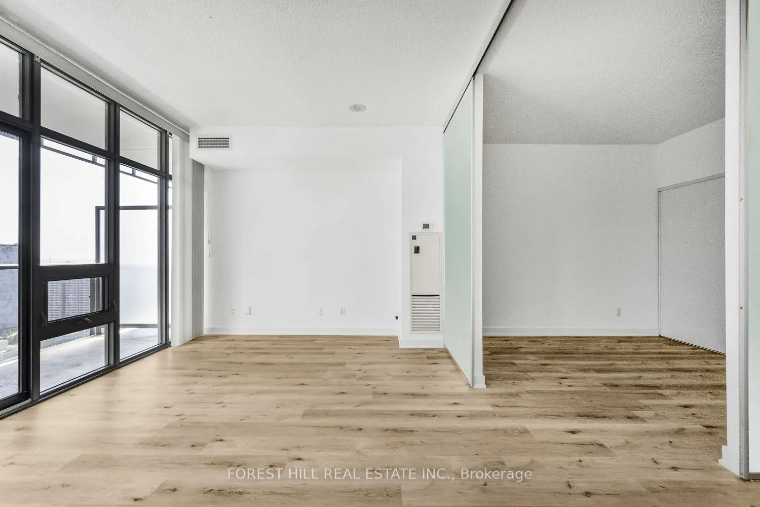 33 Charles Street E, #3210