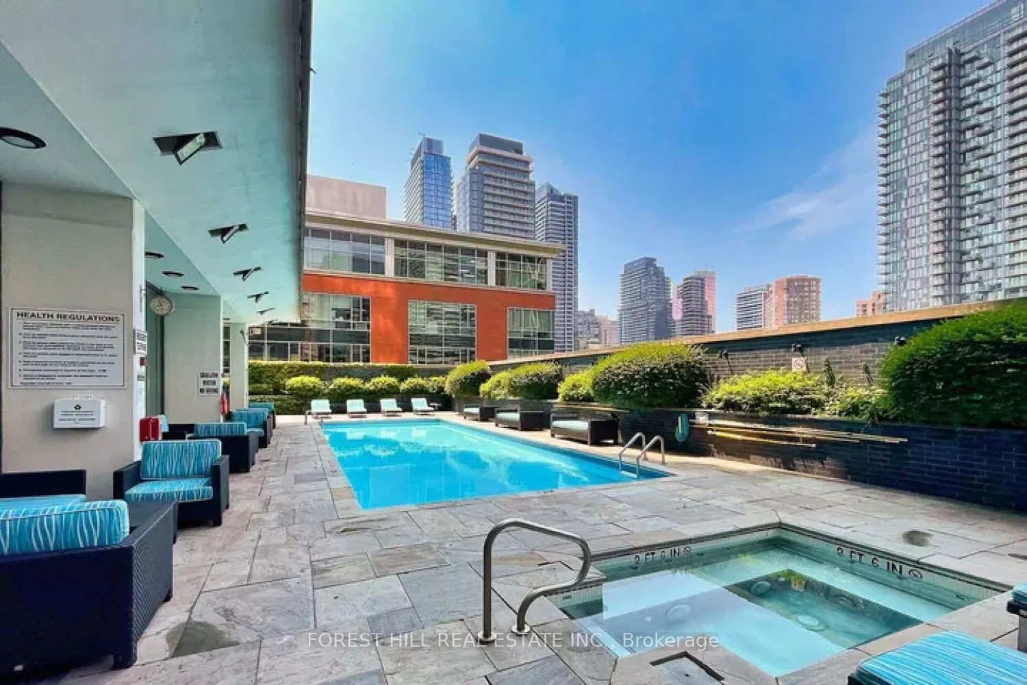 33 Charles Street E, #3210