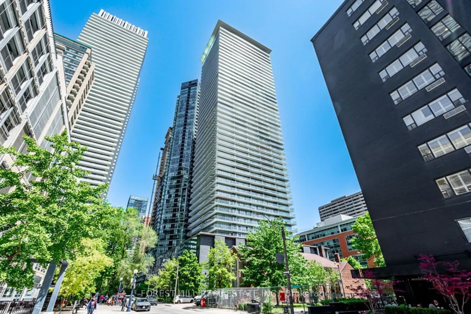 33 Charles Street E, #3210