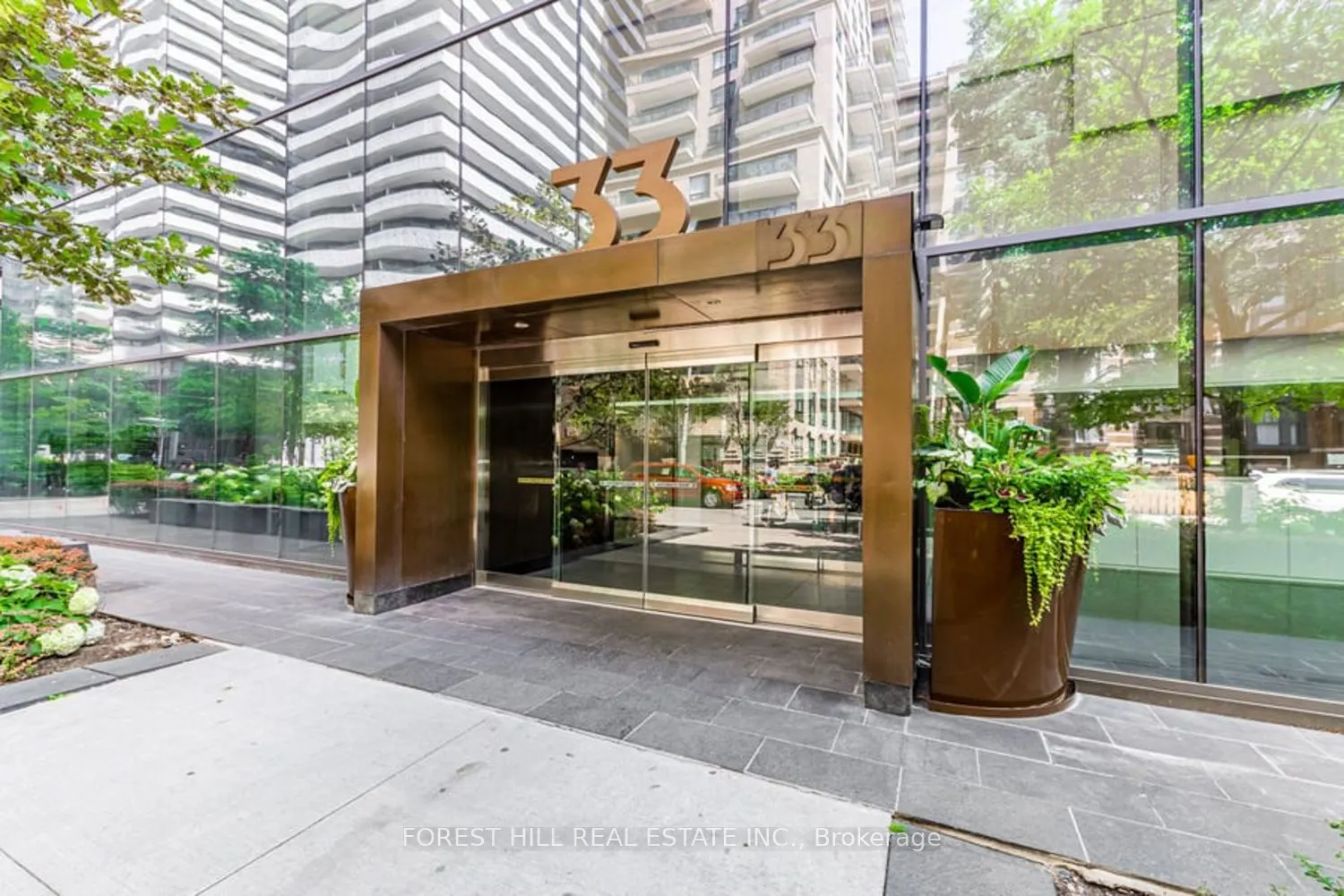 33 Charles Street E, #3210