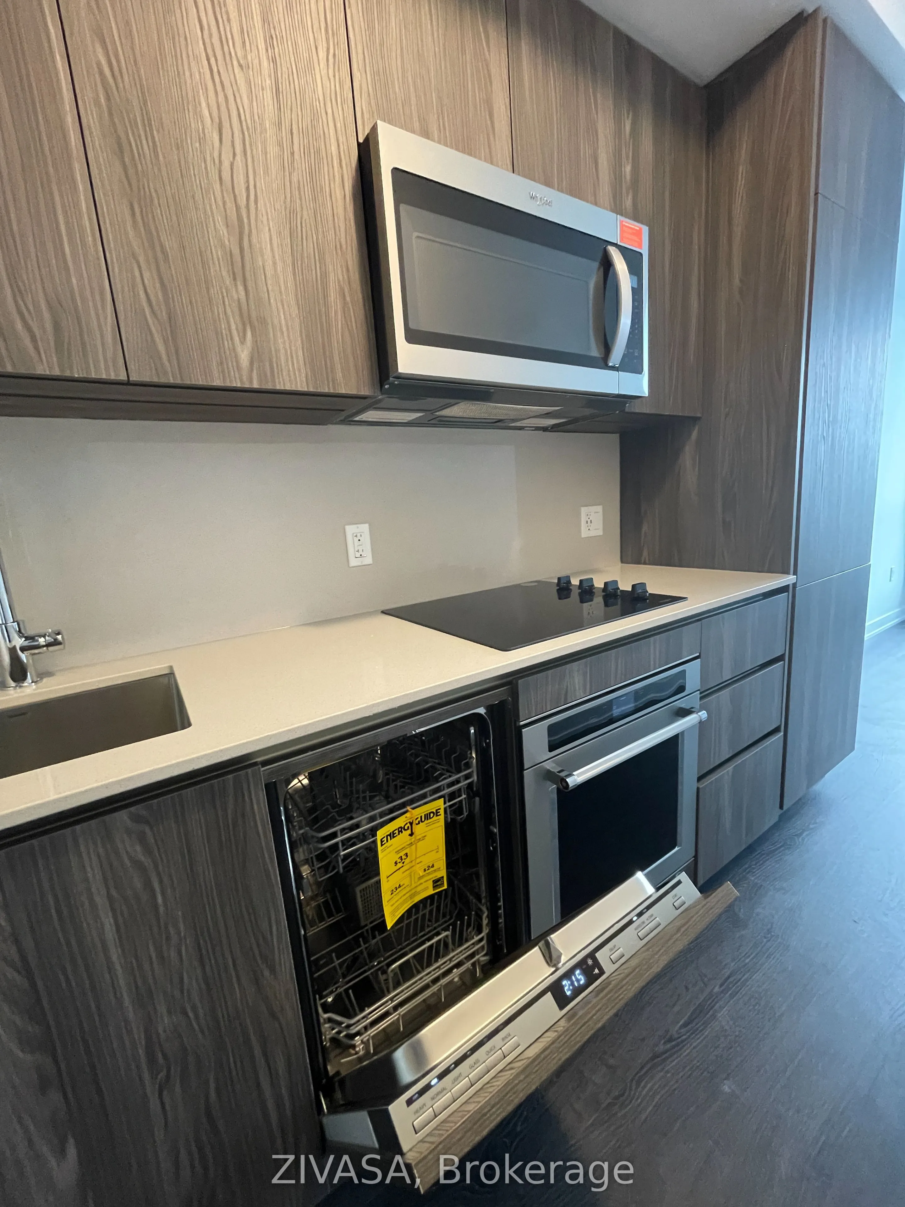 15 Richardson Street, #1311