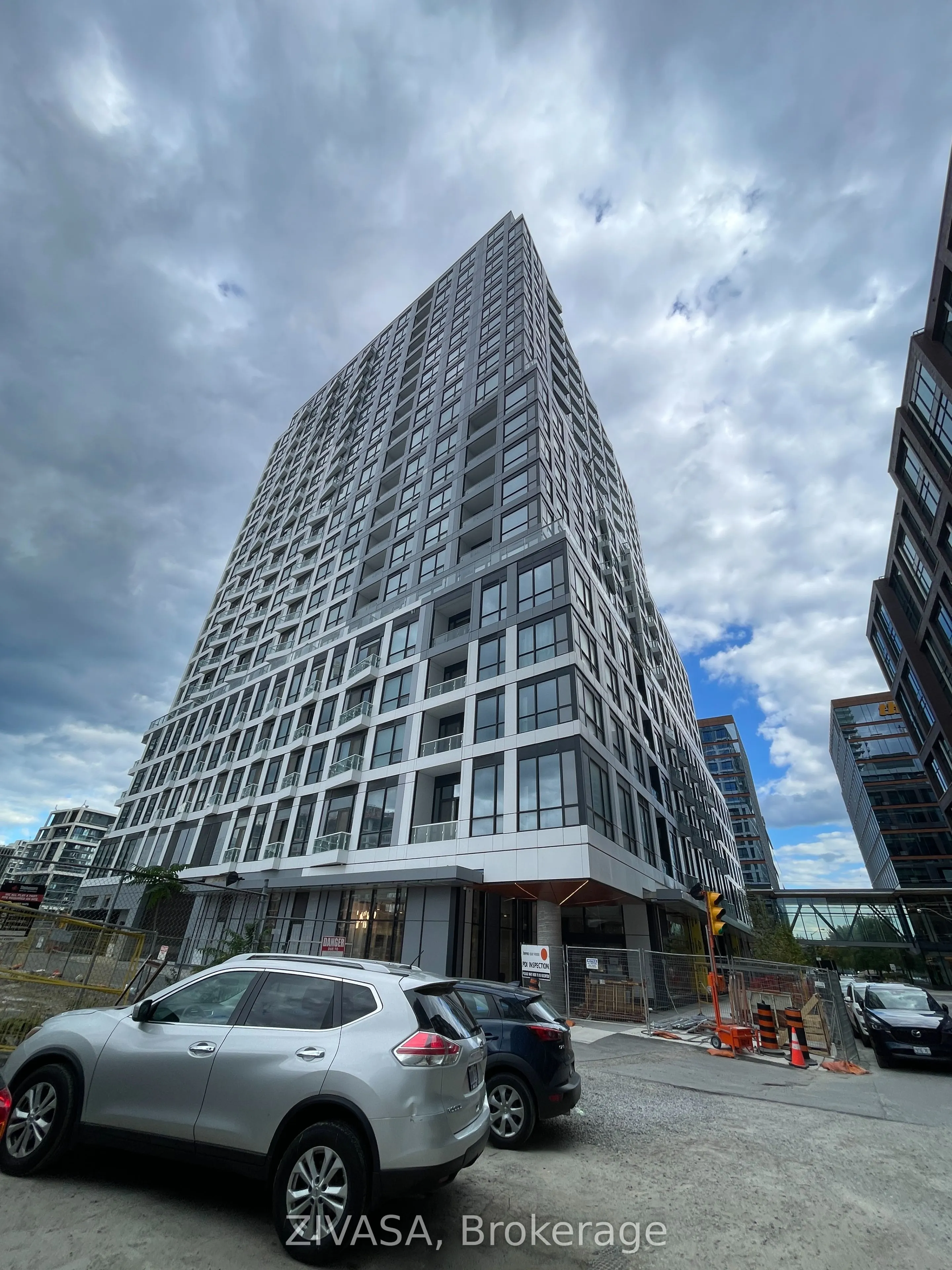 15 Richardson Street, #1311