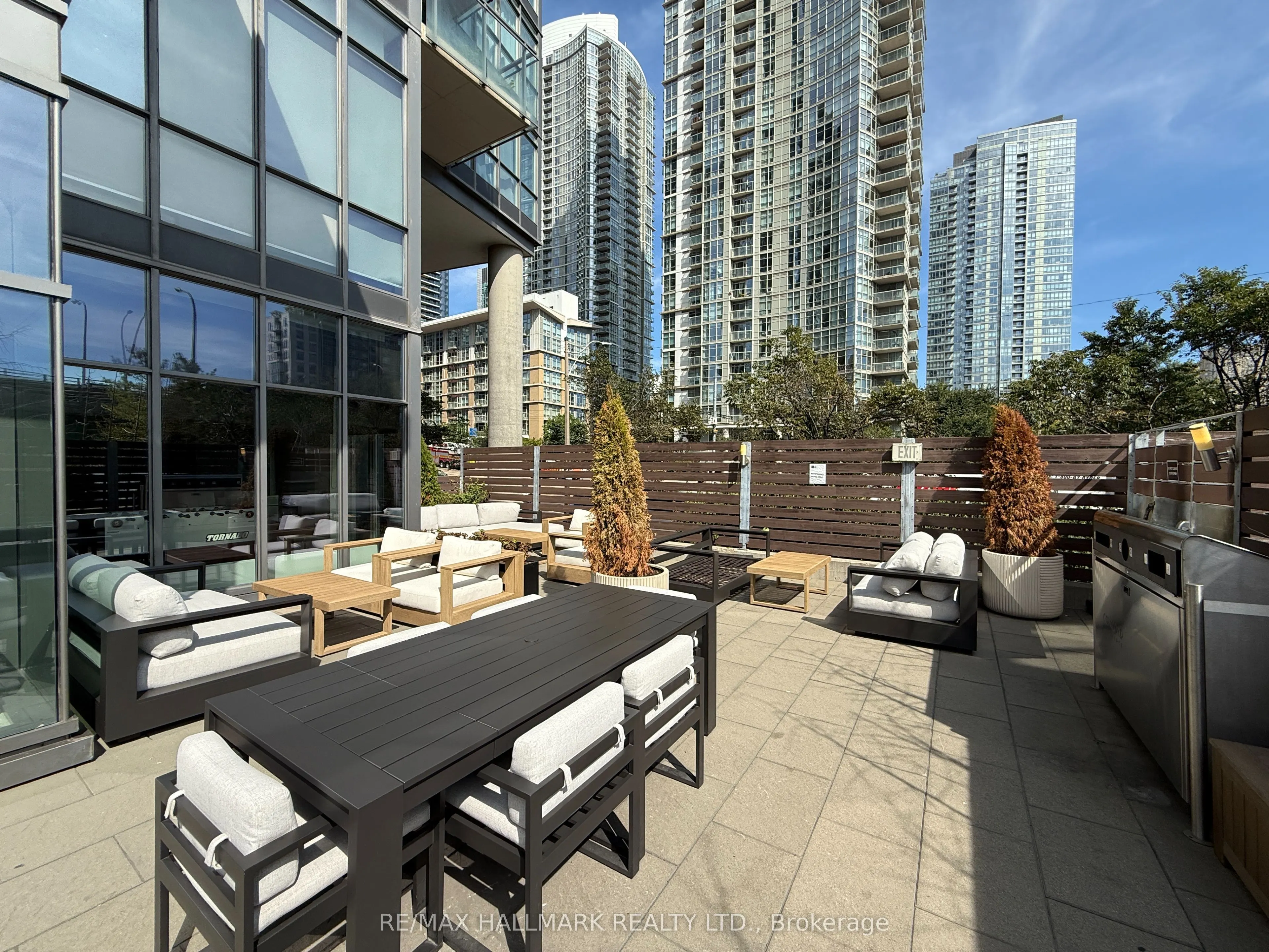 11 Brunel Court, #2805