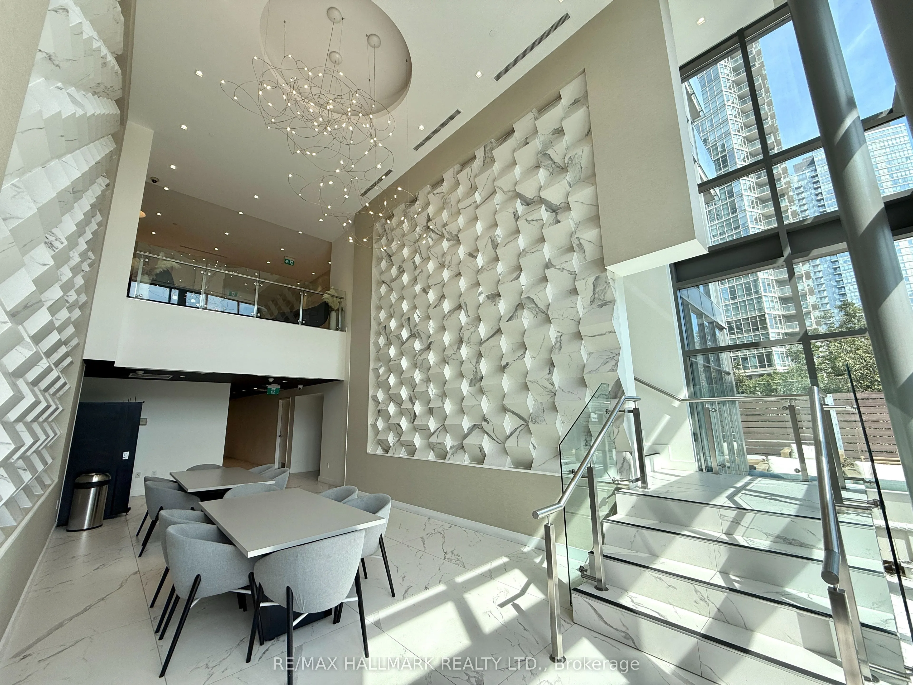 11 Brunel Court, #2805