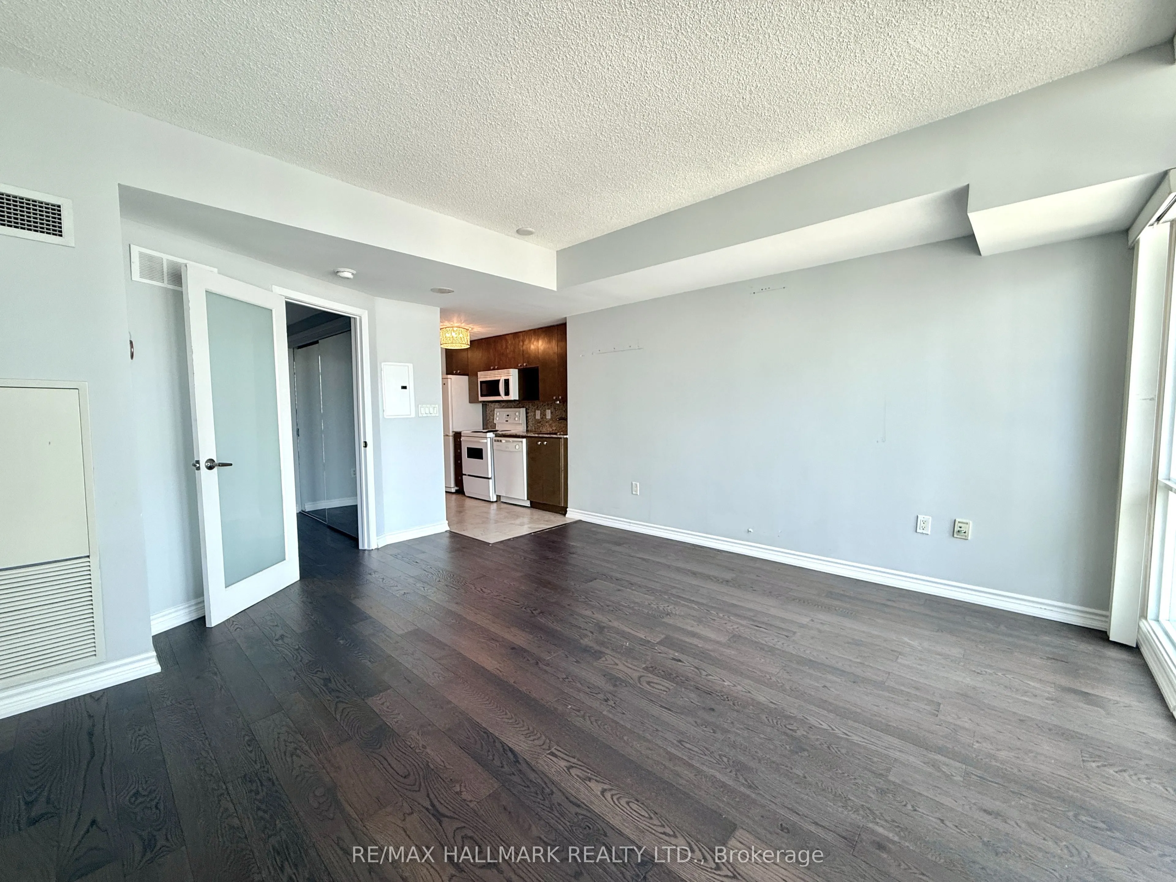 11 Brunel Court, #2805