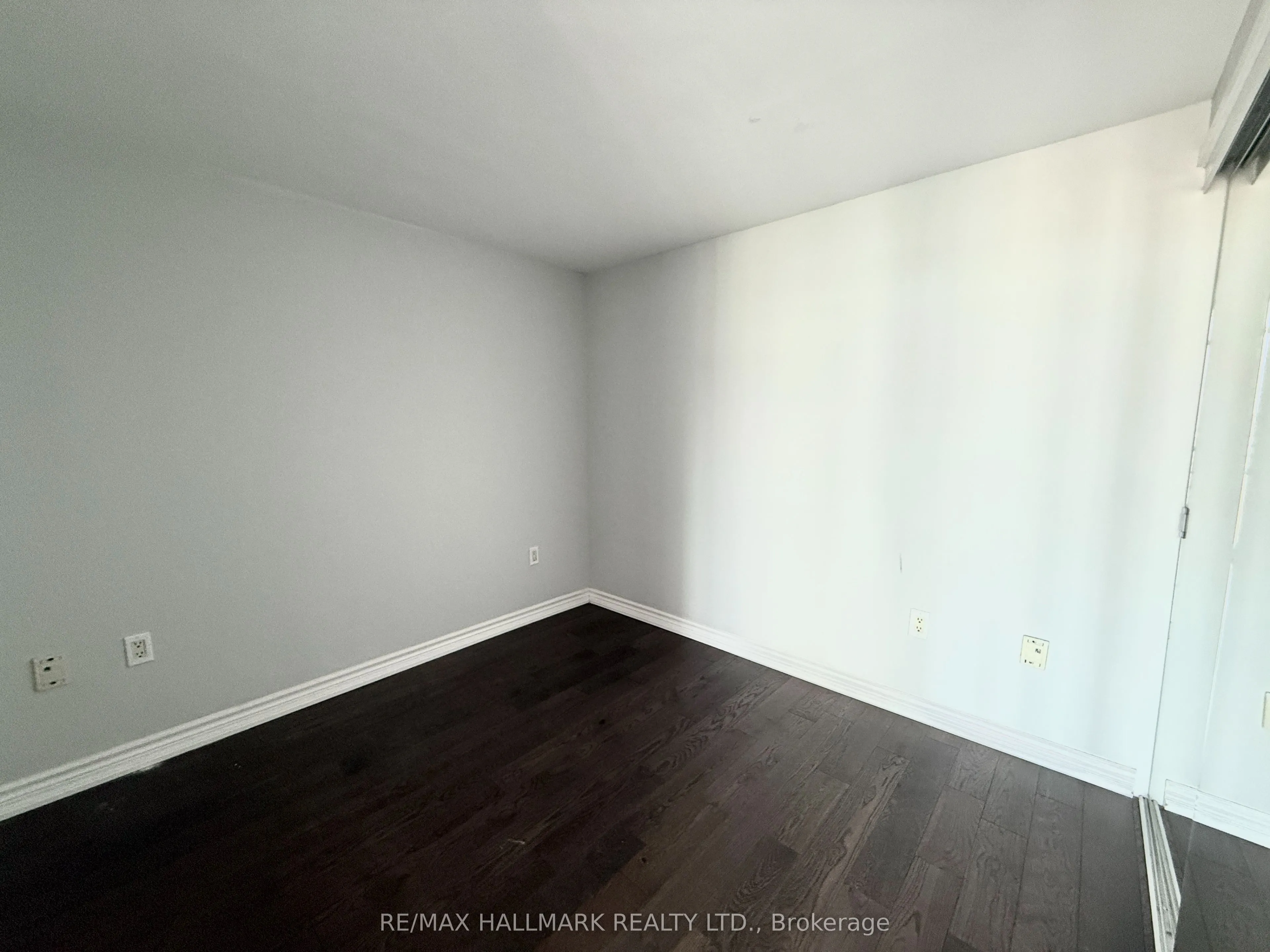 11 Brunel Court, #2805