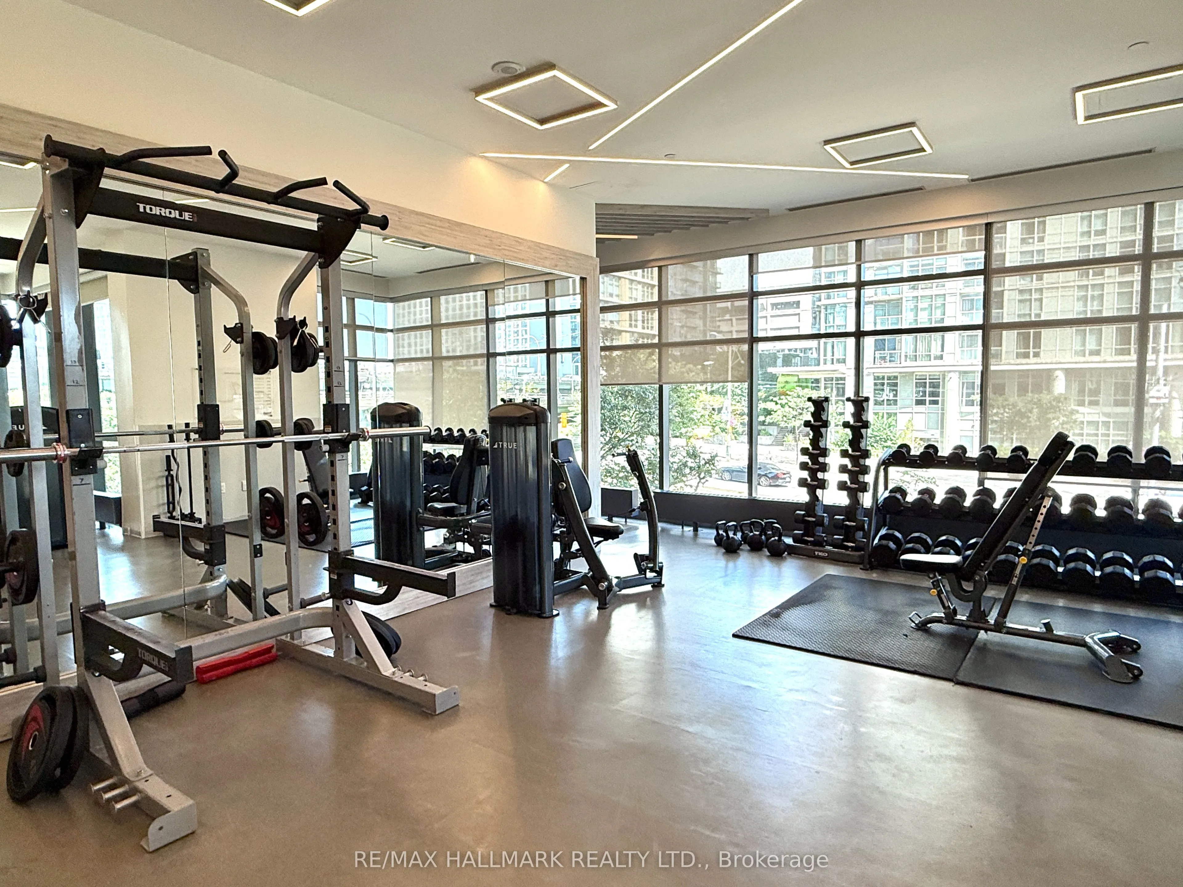 11 Brunel Court, #2805