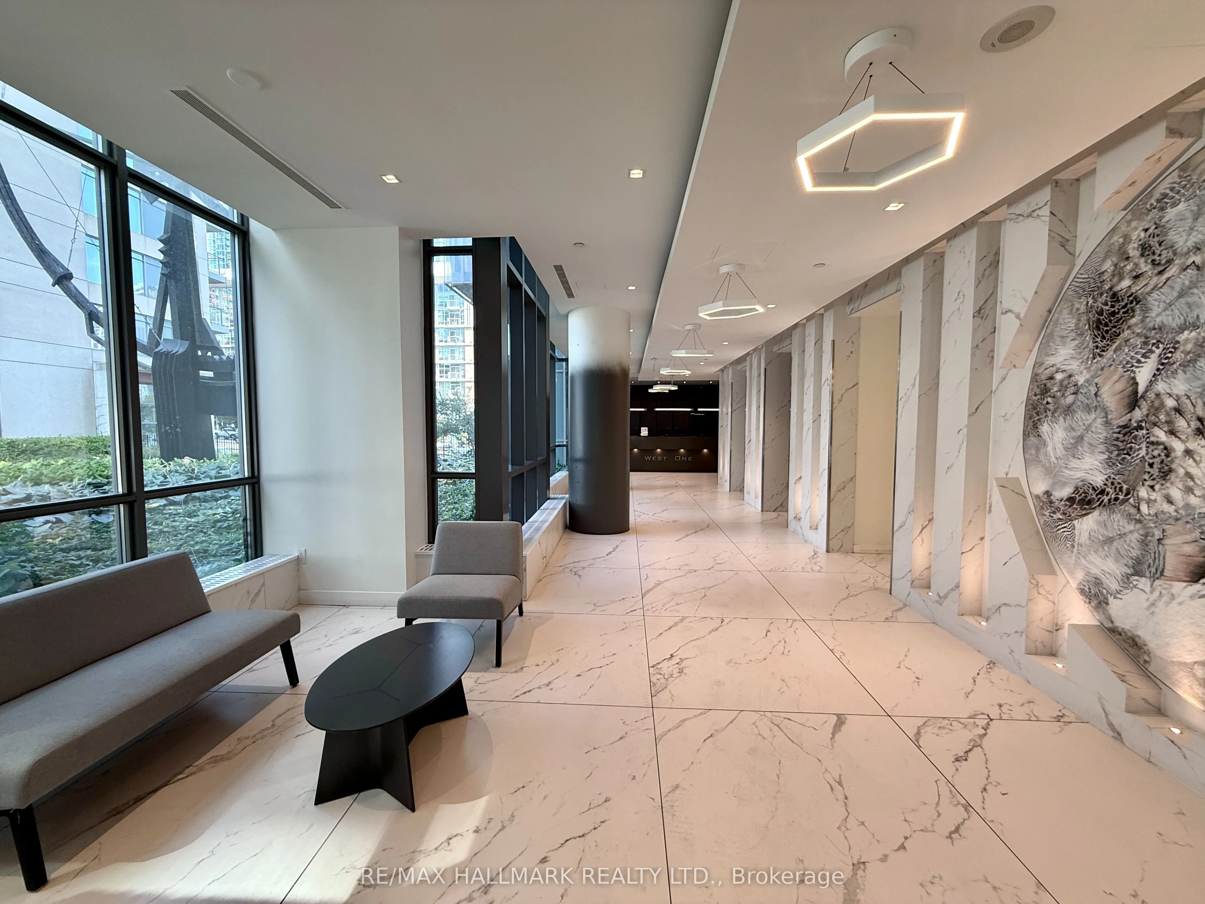 11 Brunel Court, #2805