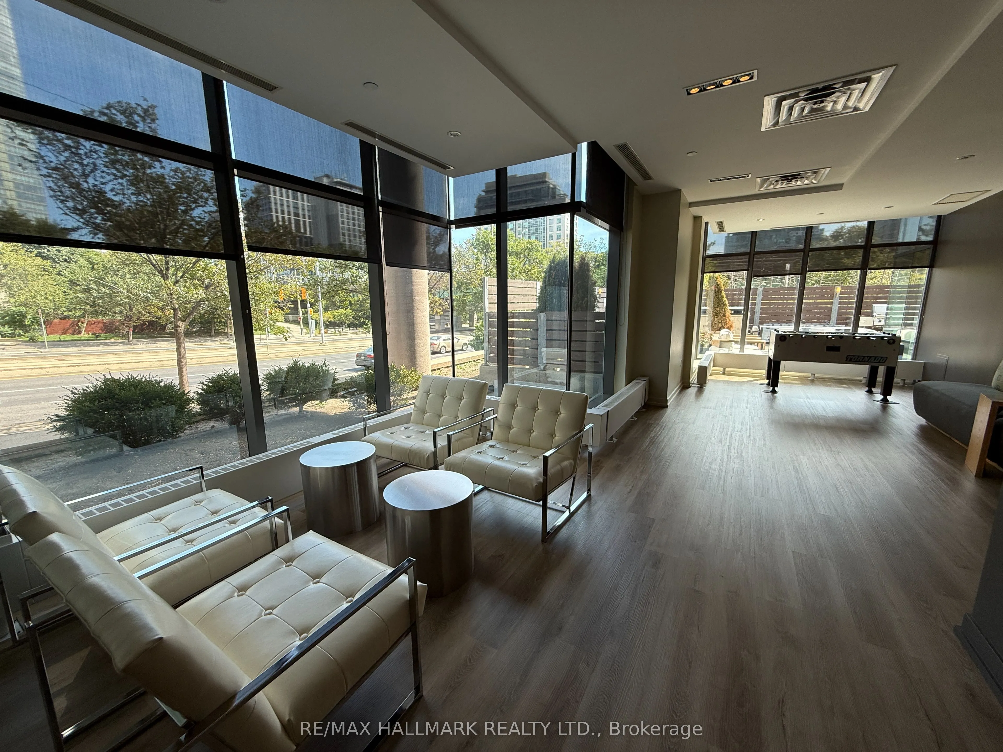 11 Brunel Court, #2805