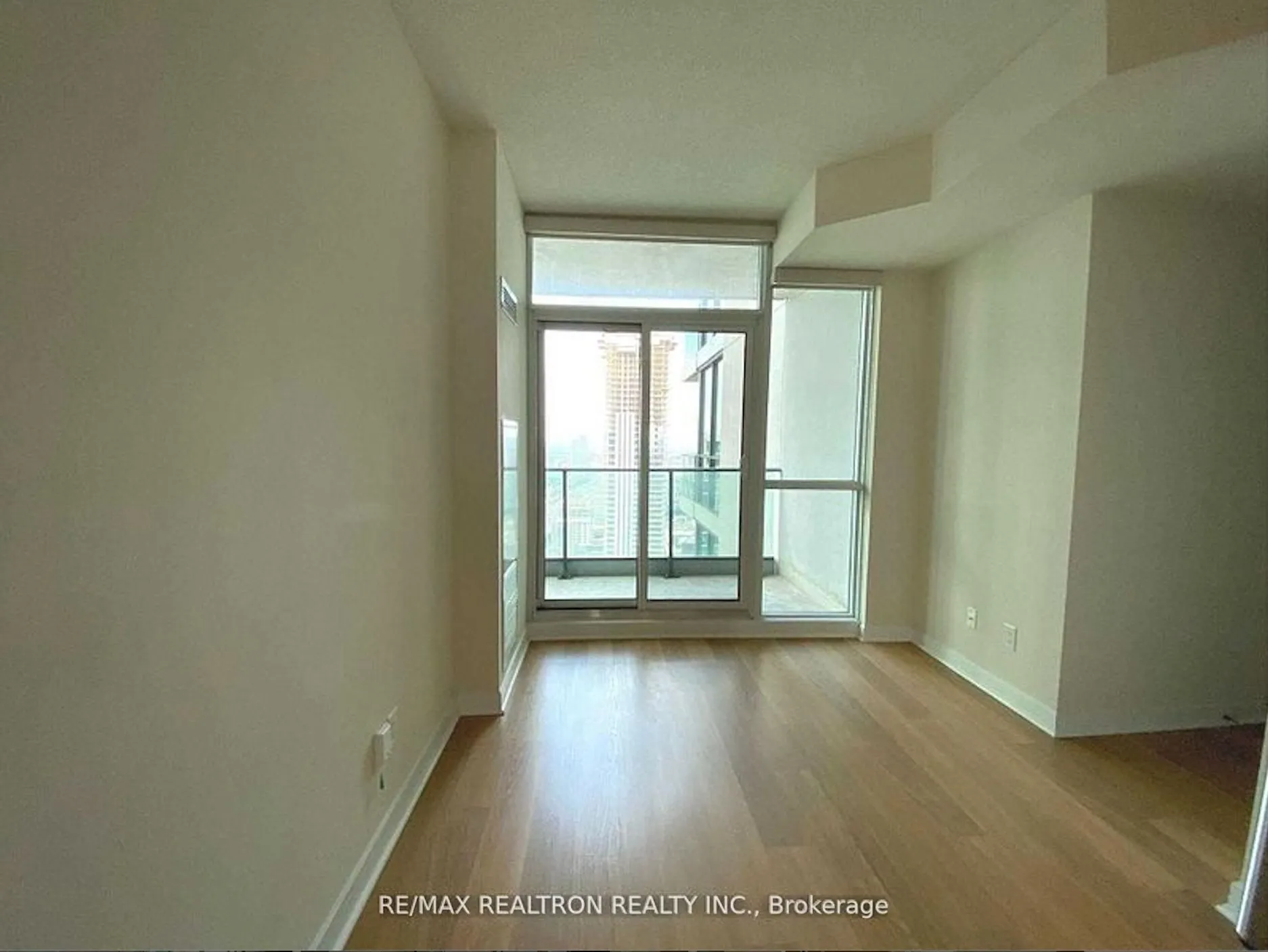 33 Bay Street, #2205