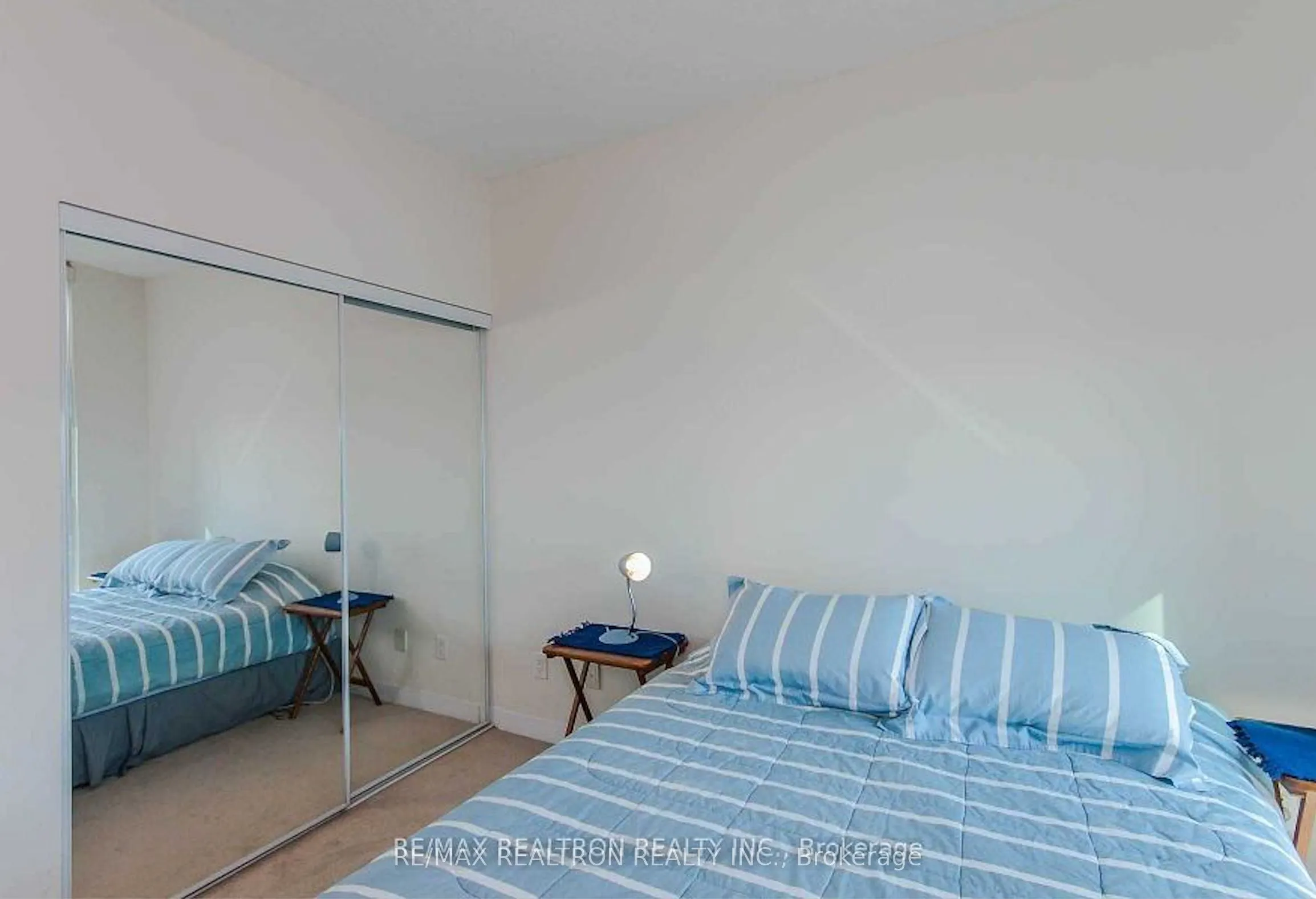 33 Bay Street, #2205