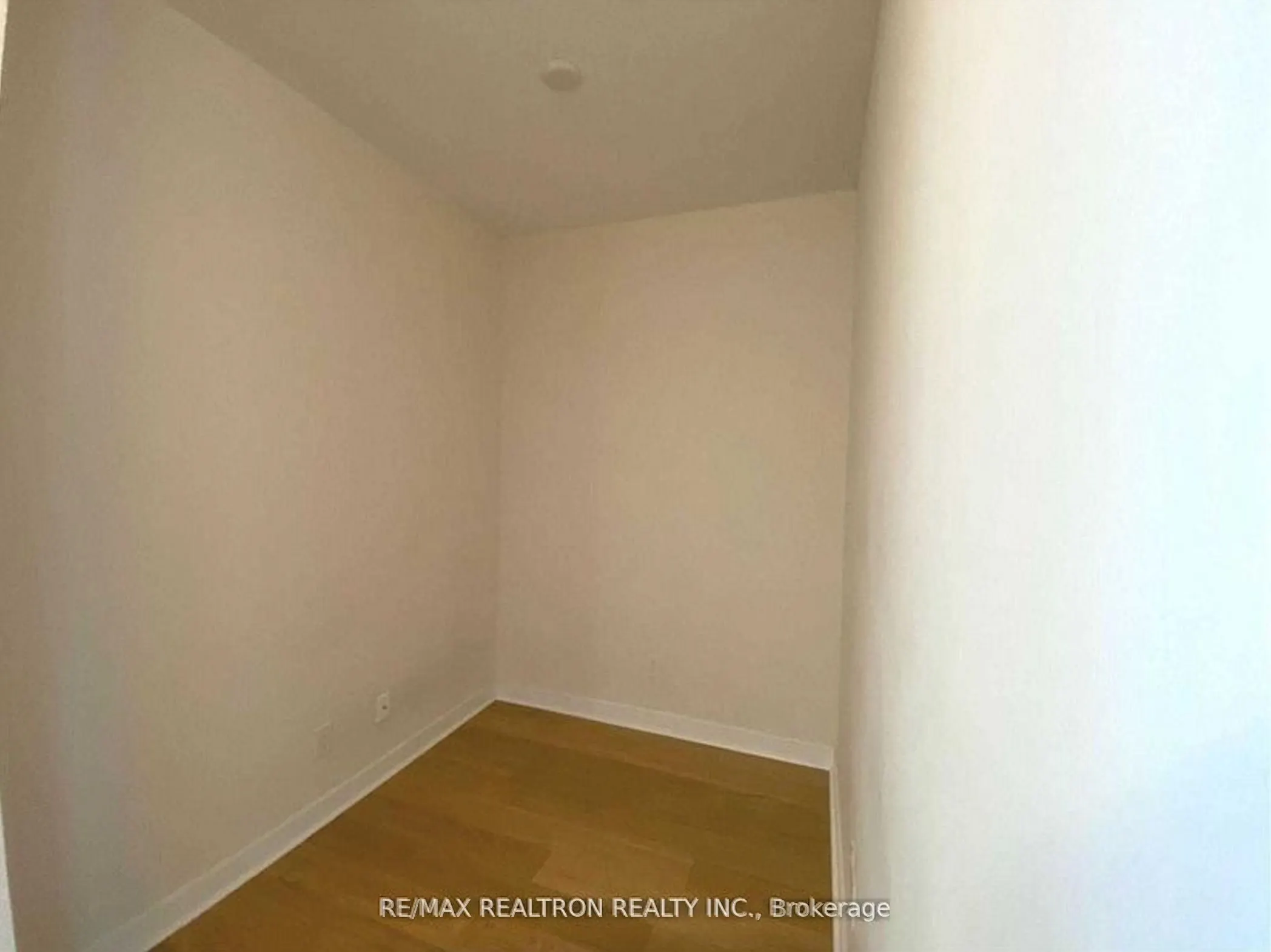 33 Bay Street, #2205