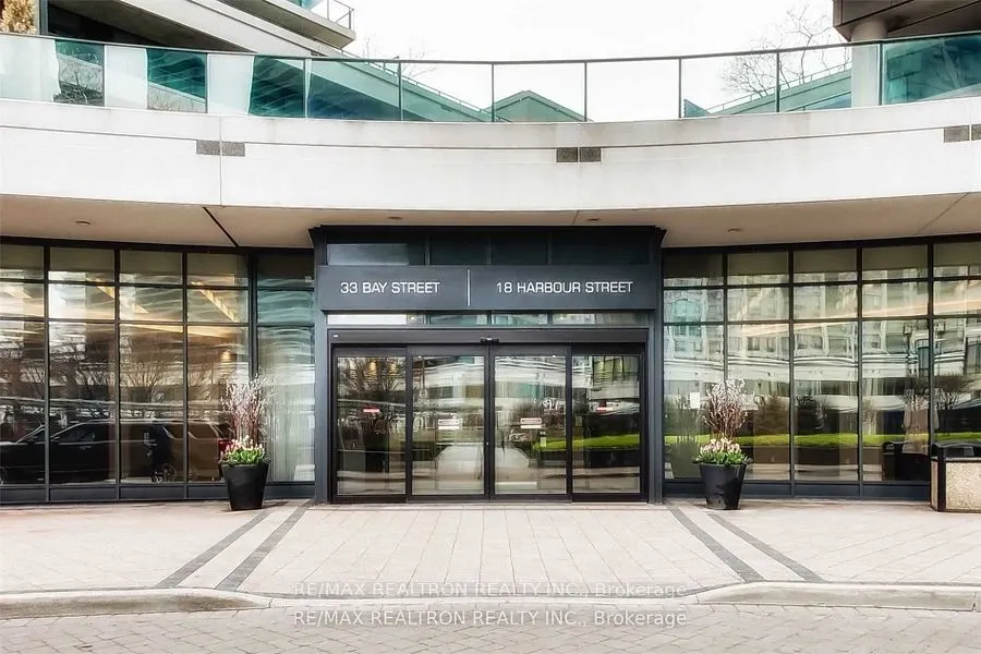 33 Bay Street, #2205