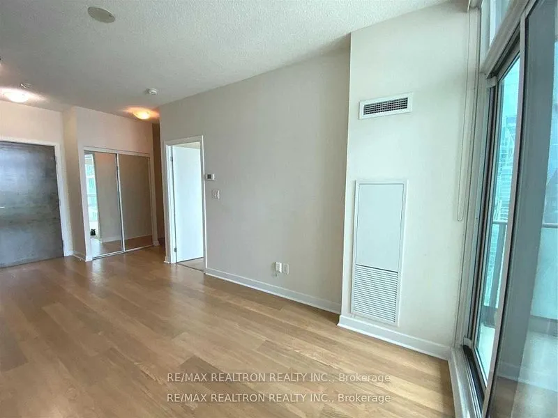 33 Bay Street, #2205