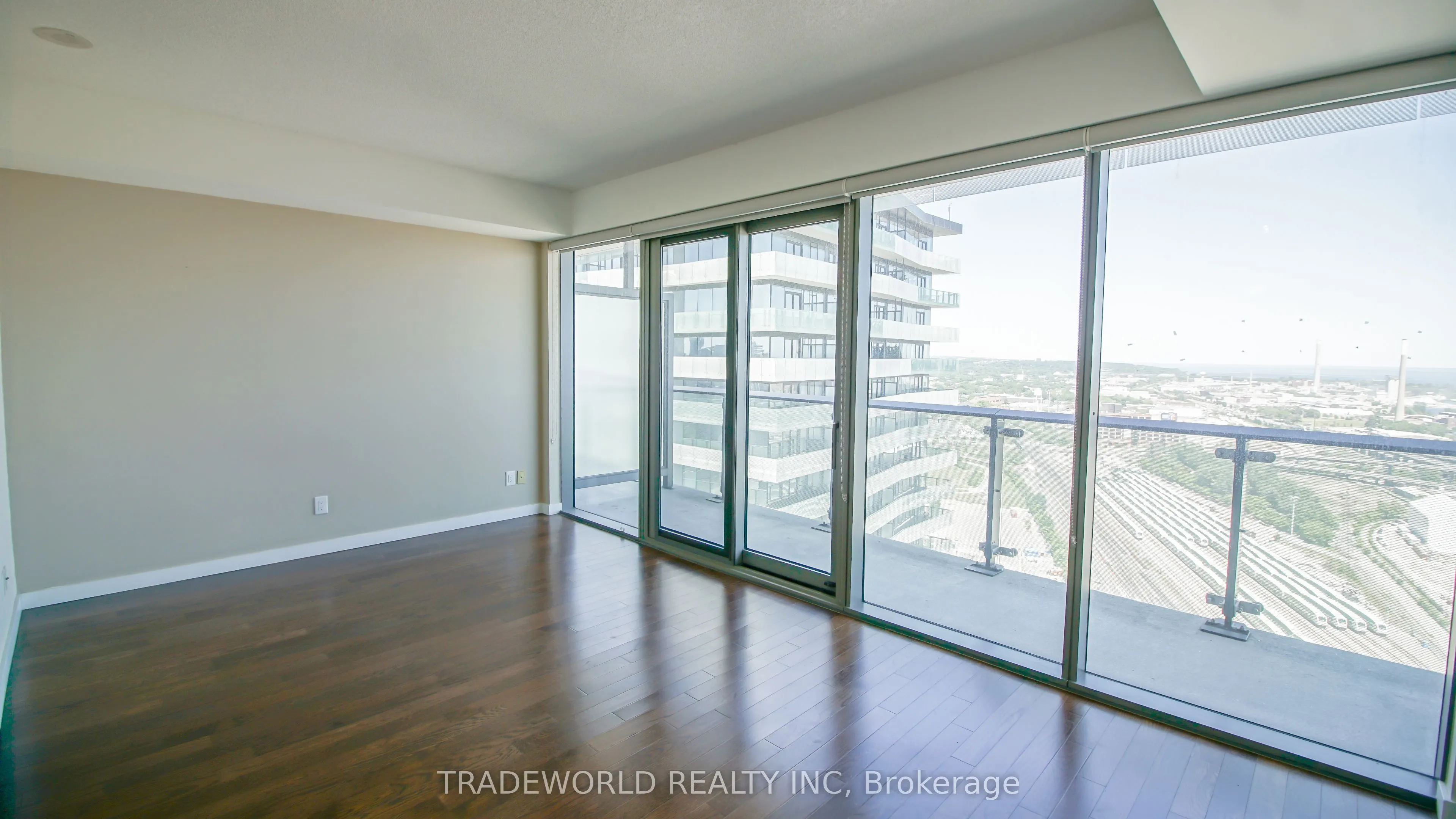 70 Distillery Lane, #3305