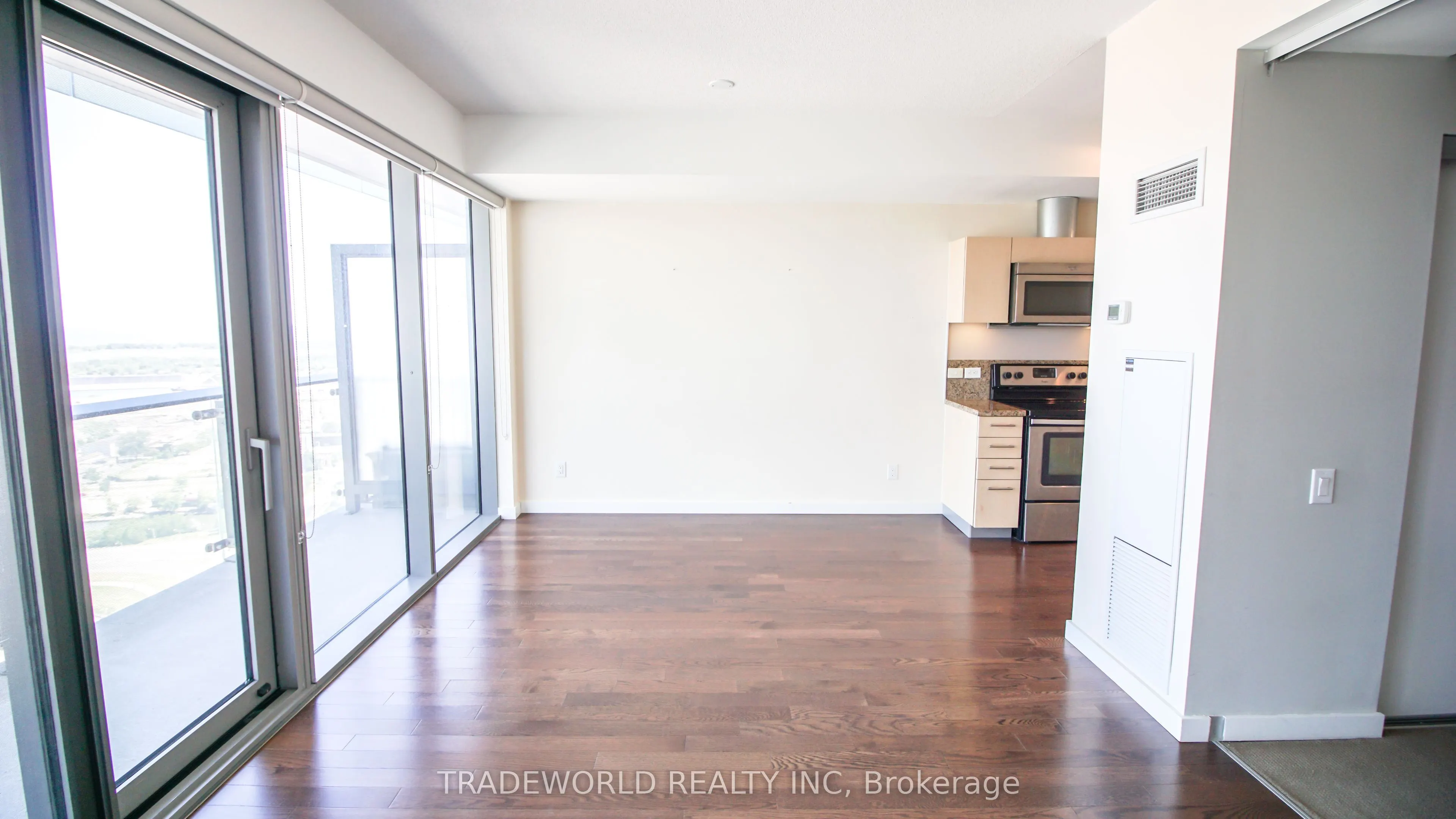 70 Distillery Lane, #3305