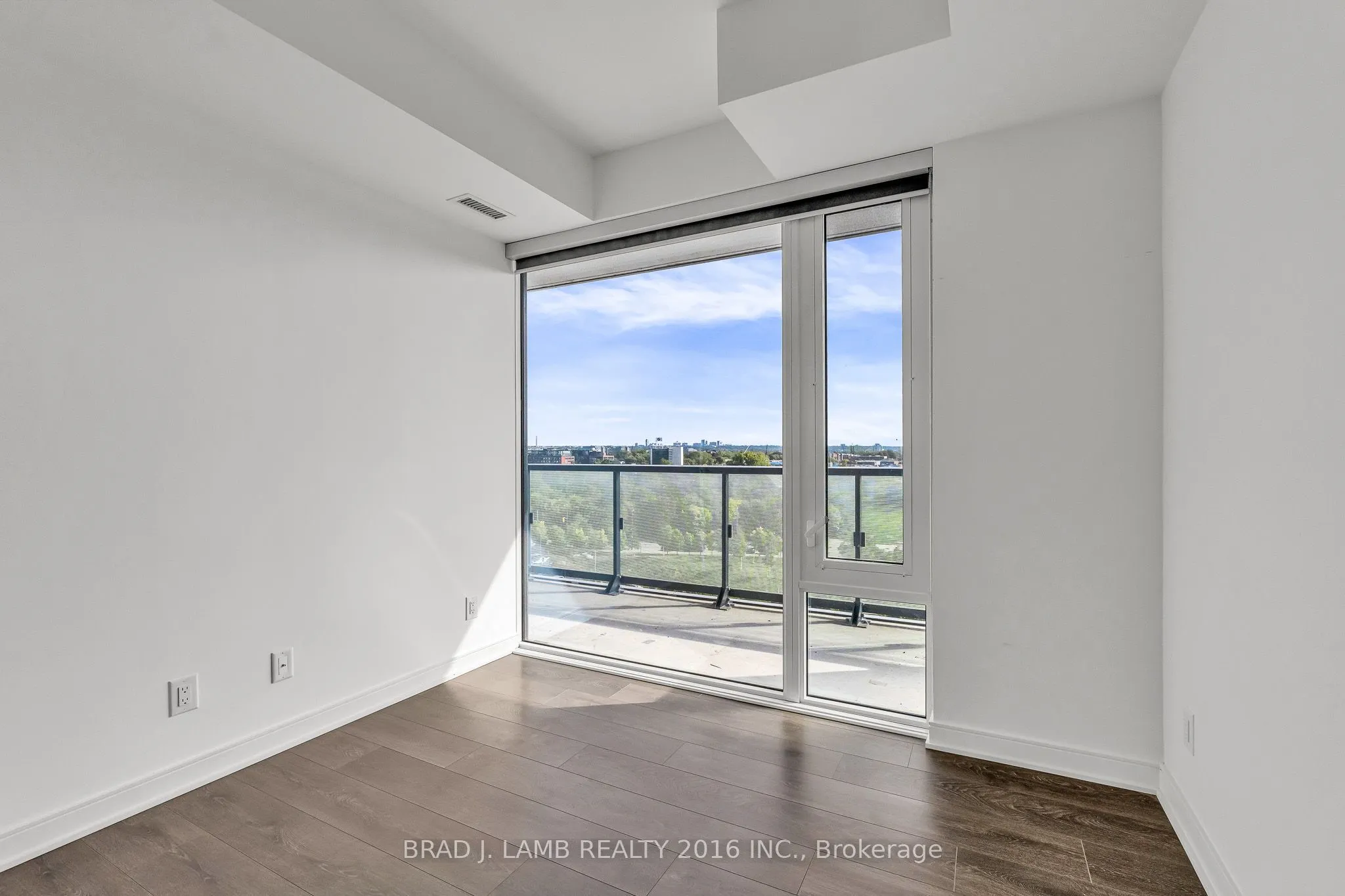 180 Mill Street, #S904