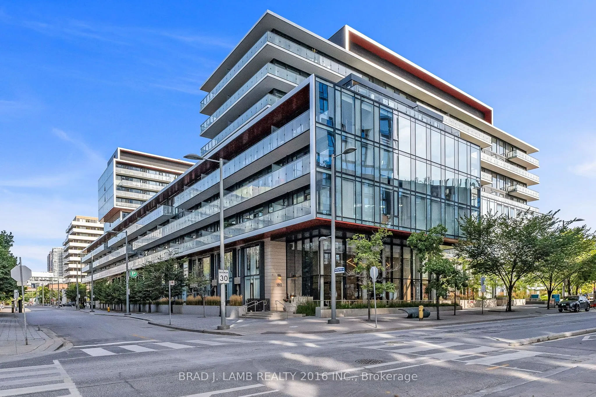 180 Mill Street, #S904