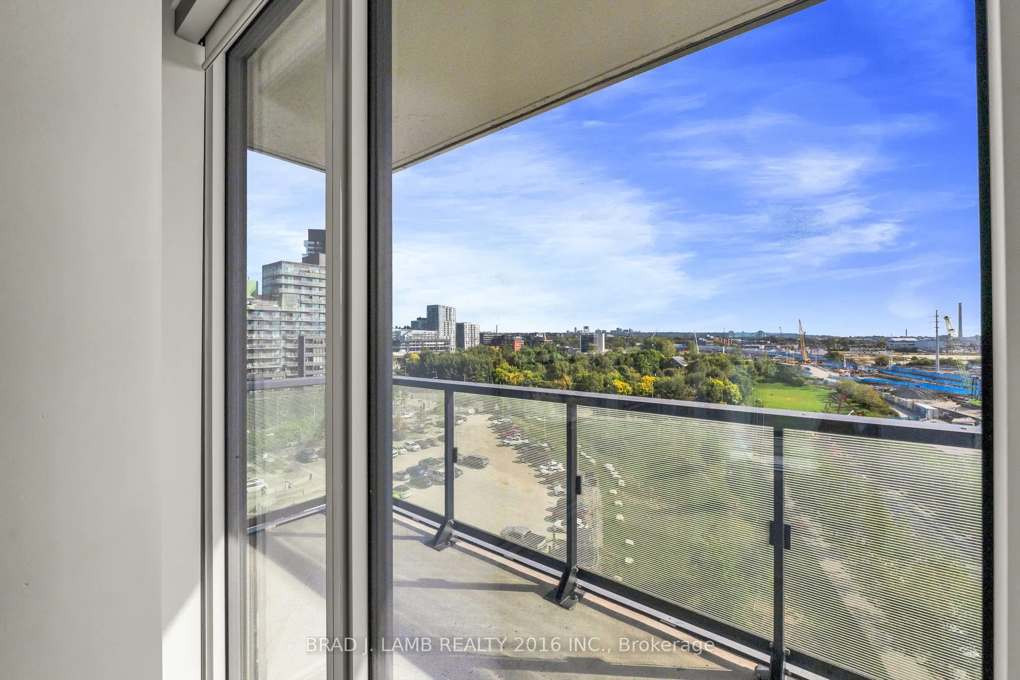 180 Mill Street, #S904