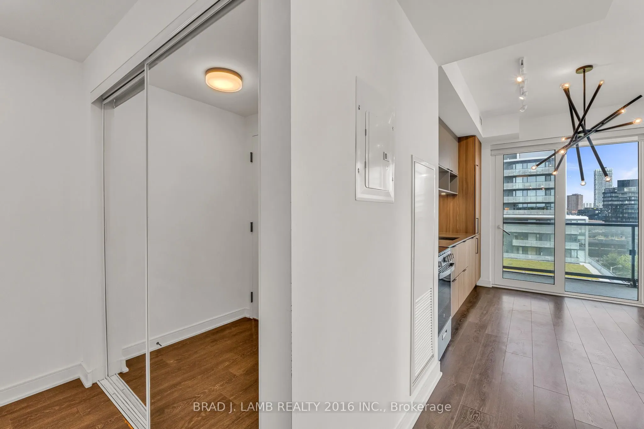 180 Mill Street, #S904