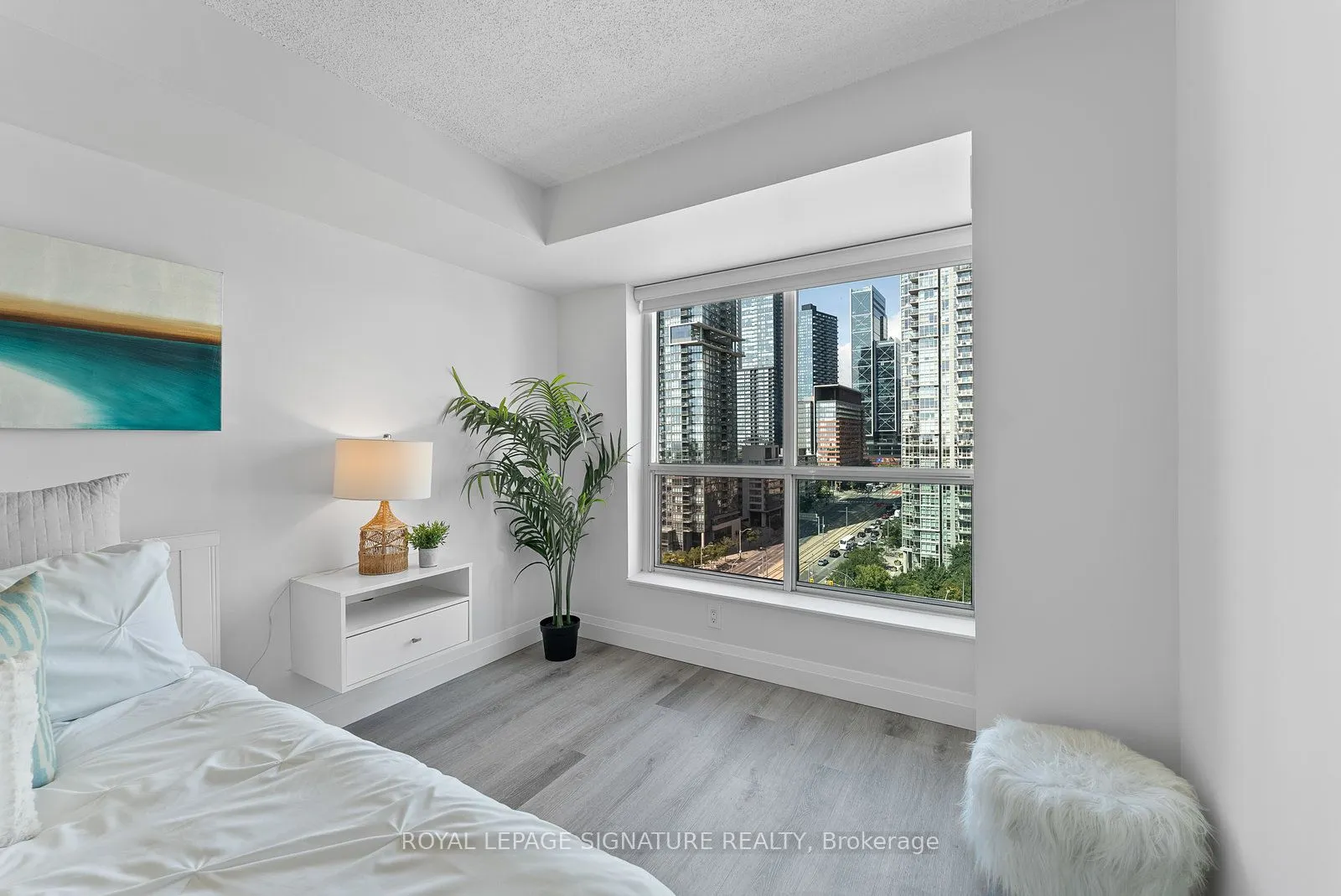 410 Queens Quay W, #1407