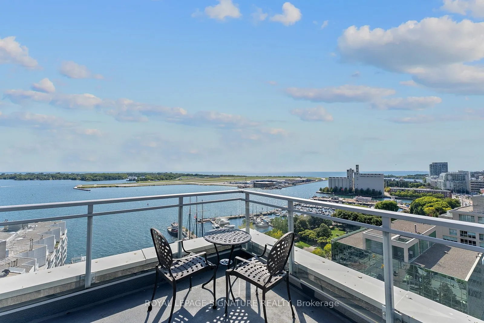 410 Queens Quay W, #1407