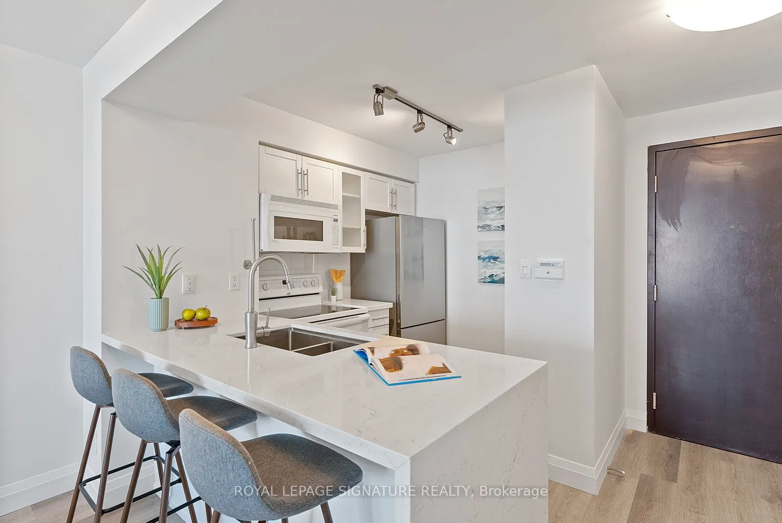 410 Queens Quay W, #1407