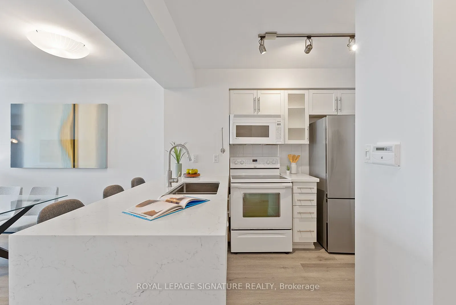 410 Queens Quay W, #1407