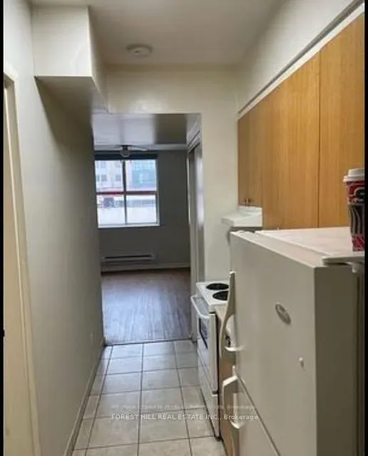126 Dundas Street E, #203