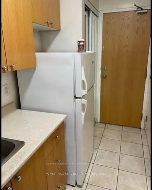 126 Dundas Street E, #203