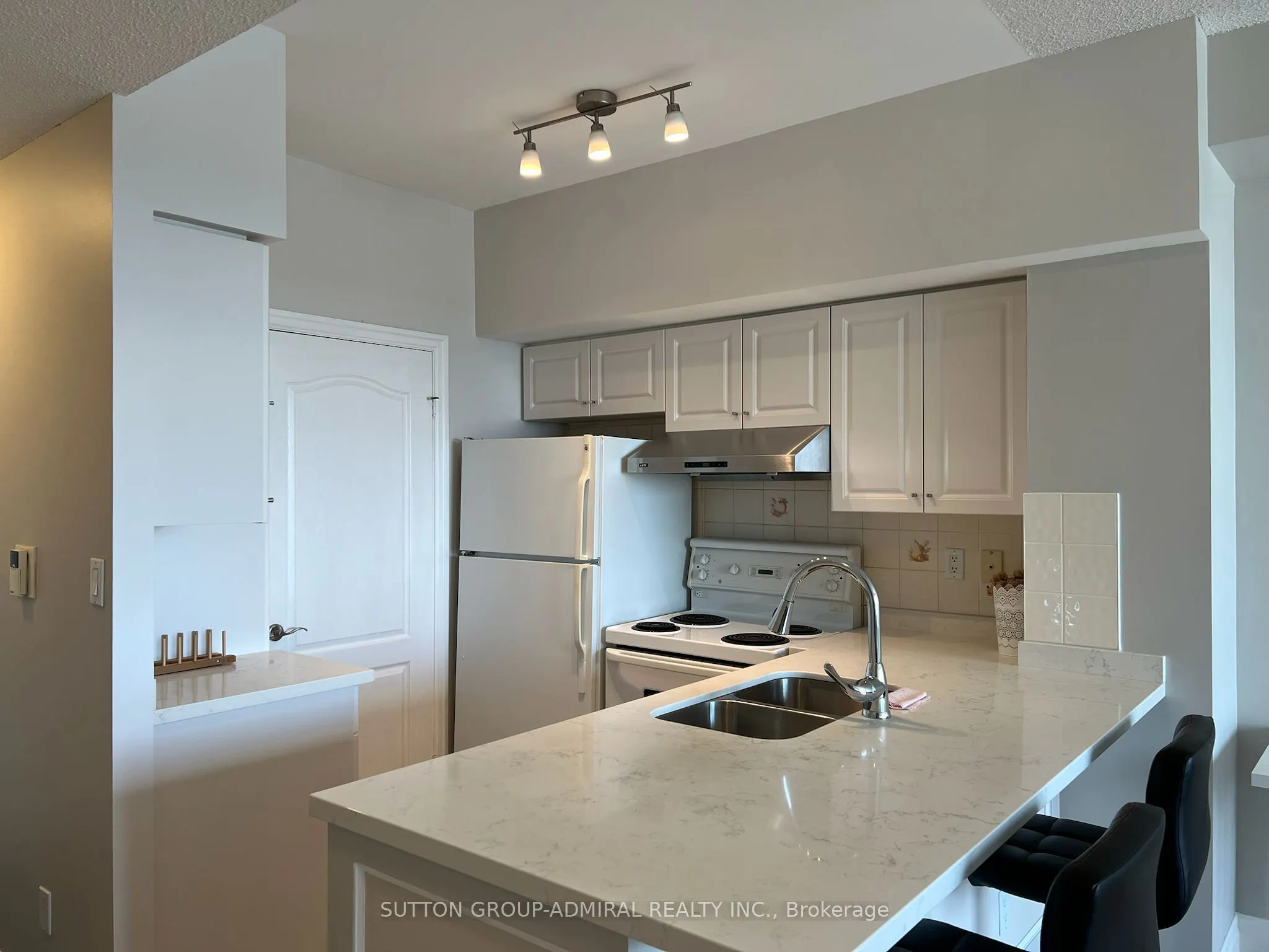 188 Doris Avenue, #1818