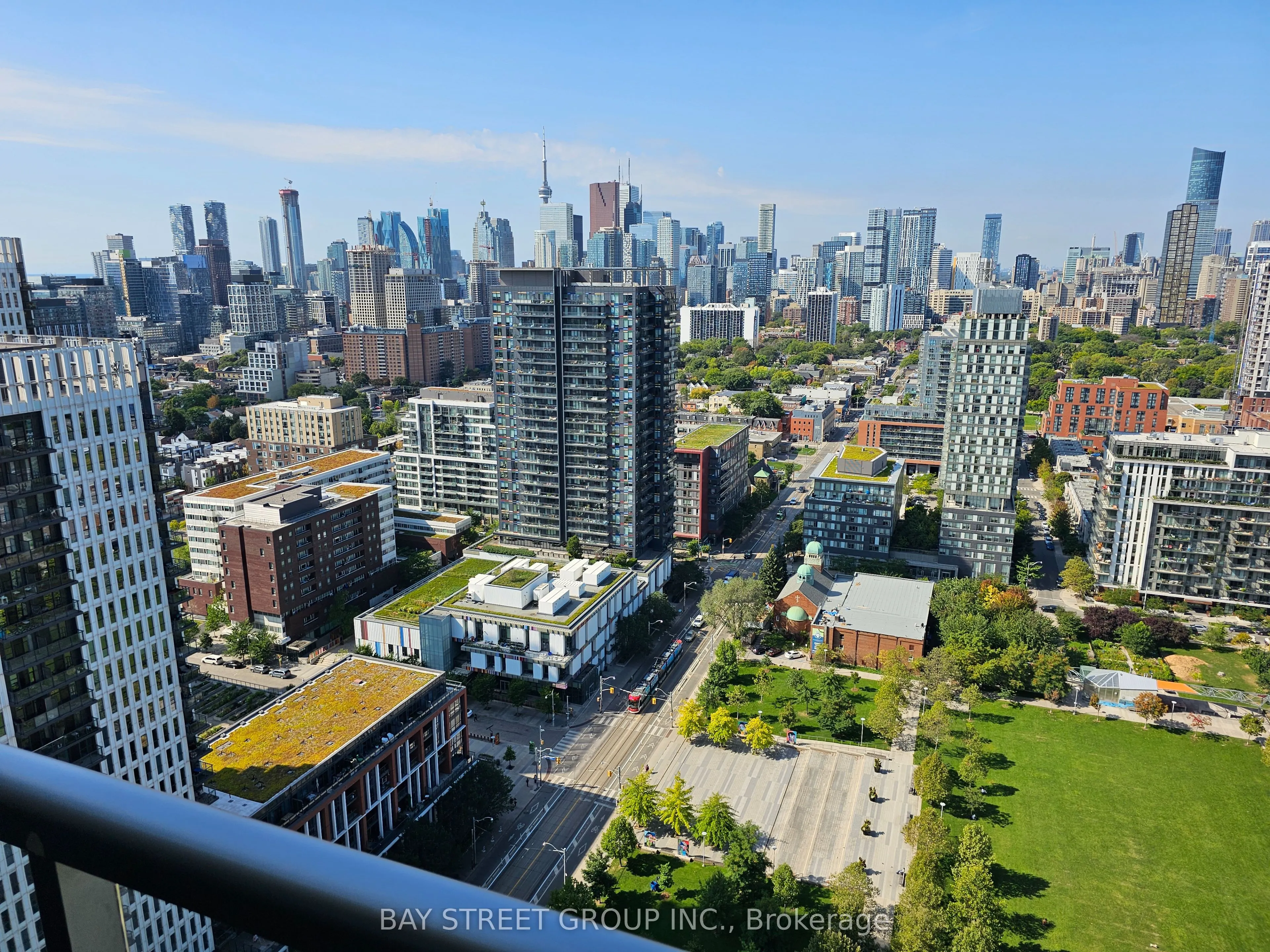 225 sumach Street, #2808