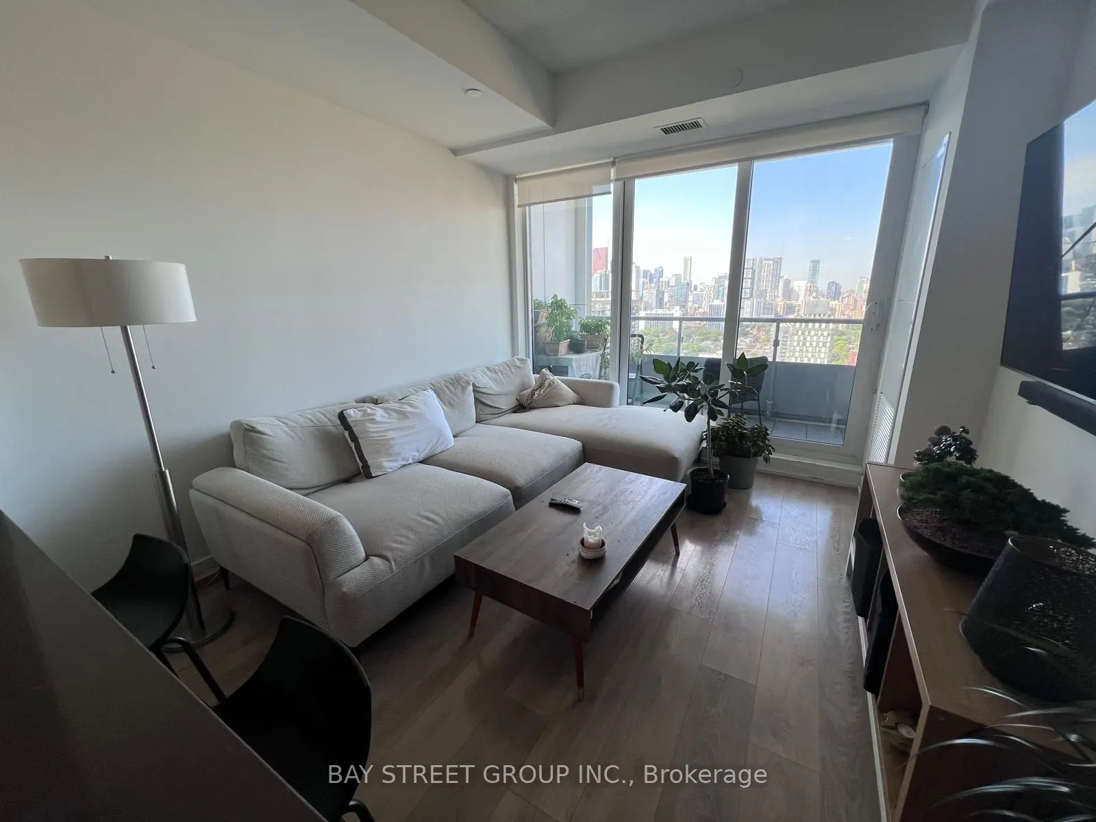 225 sumach Street, #2808