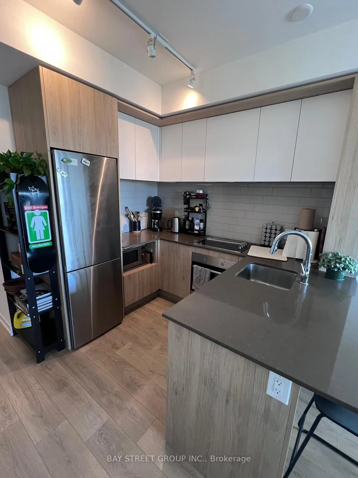 225 sumach Street, #2808