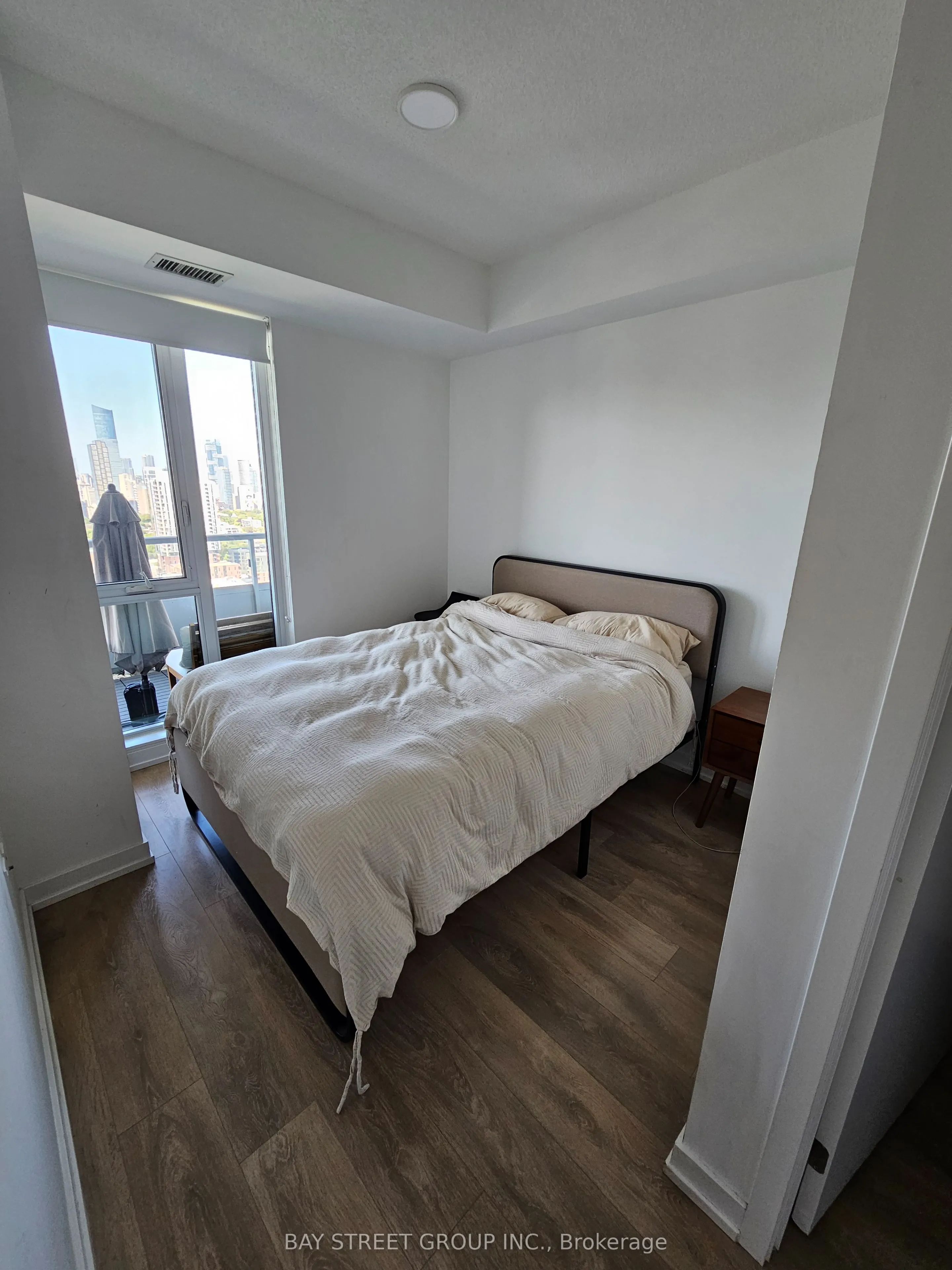 225 sumach Street, #2808