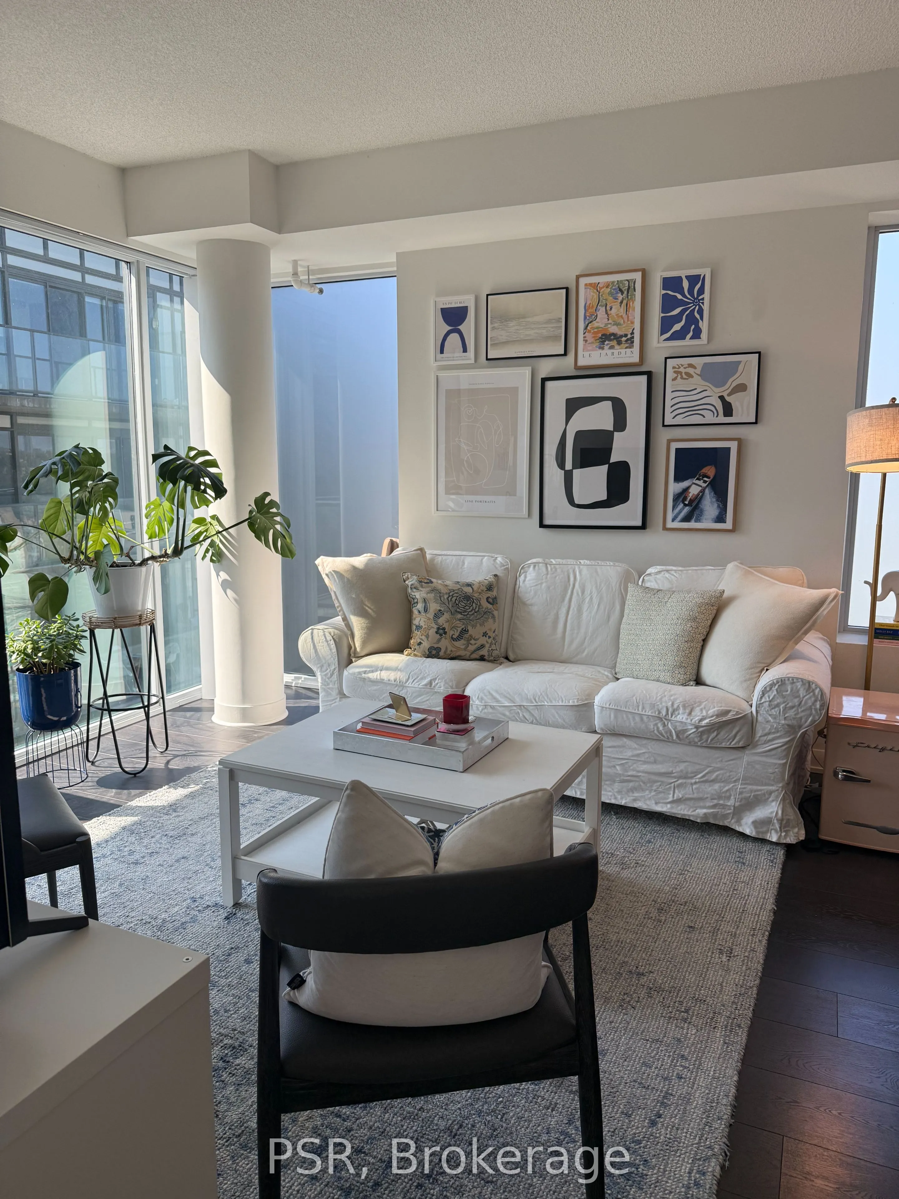 435 Richmond Street W, #910