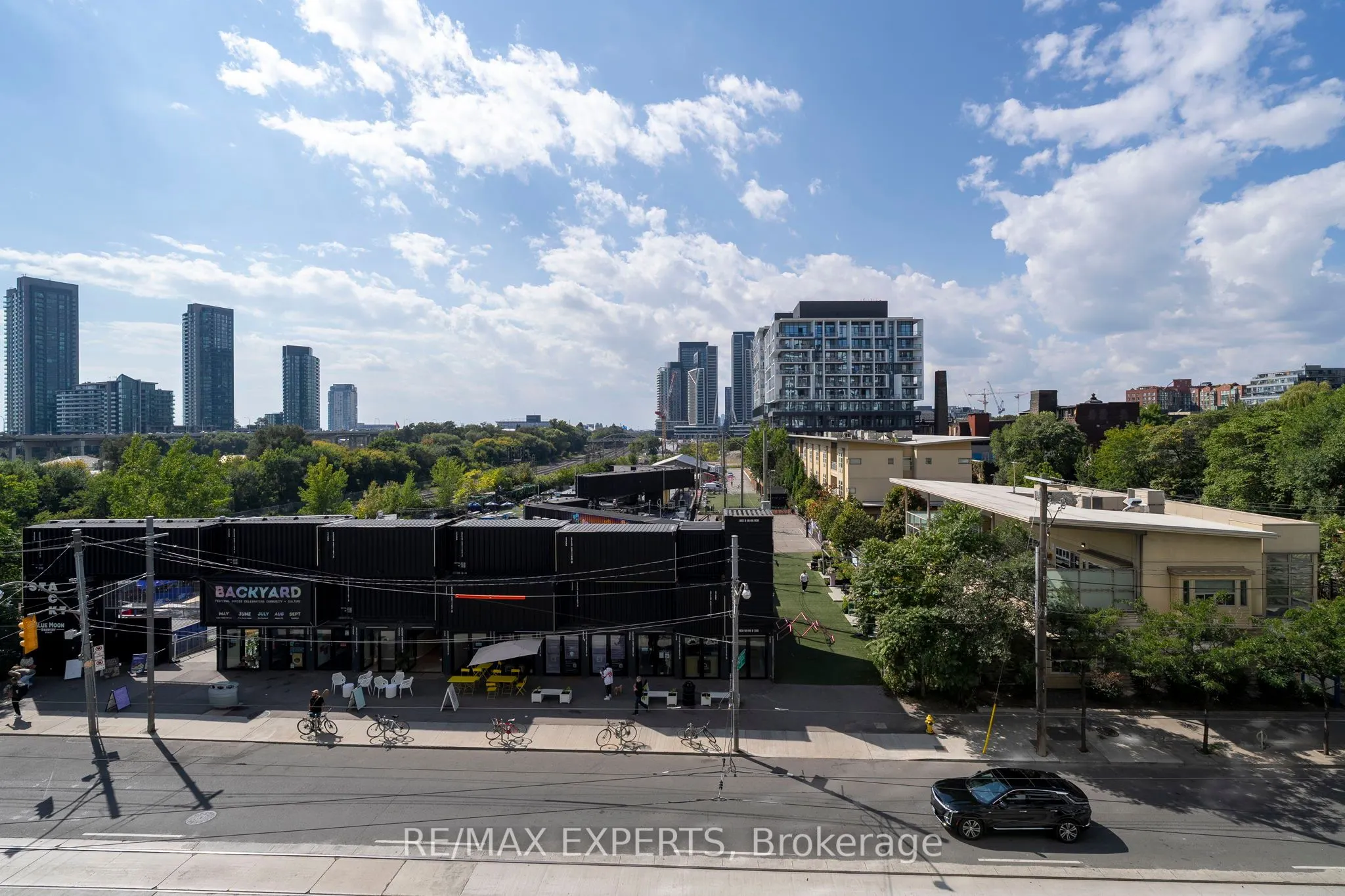 27 Bathurst Street, #310W