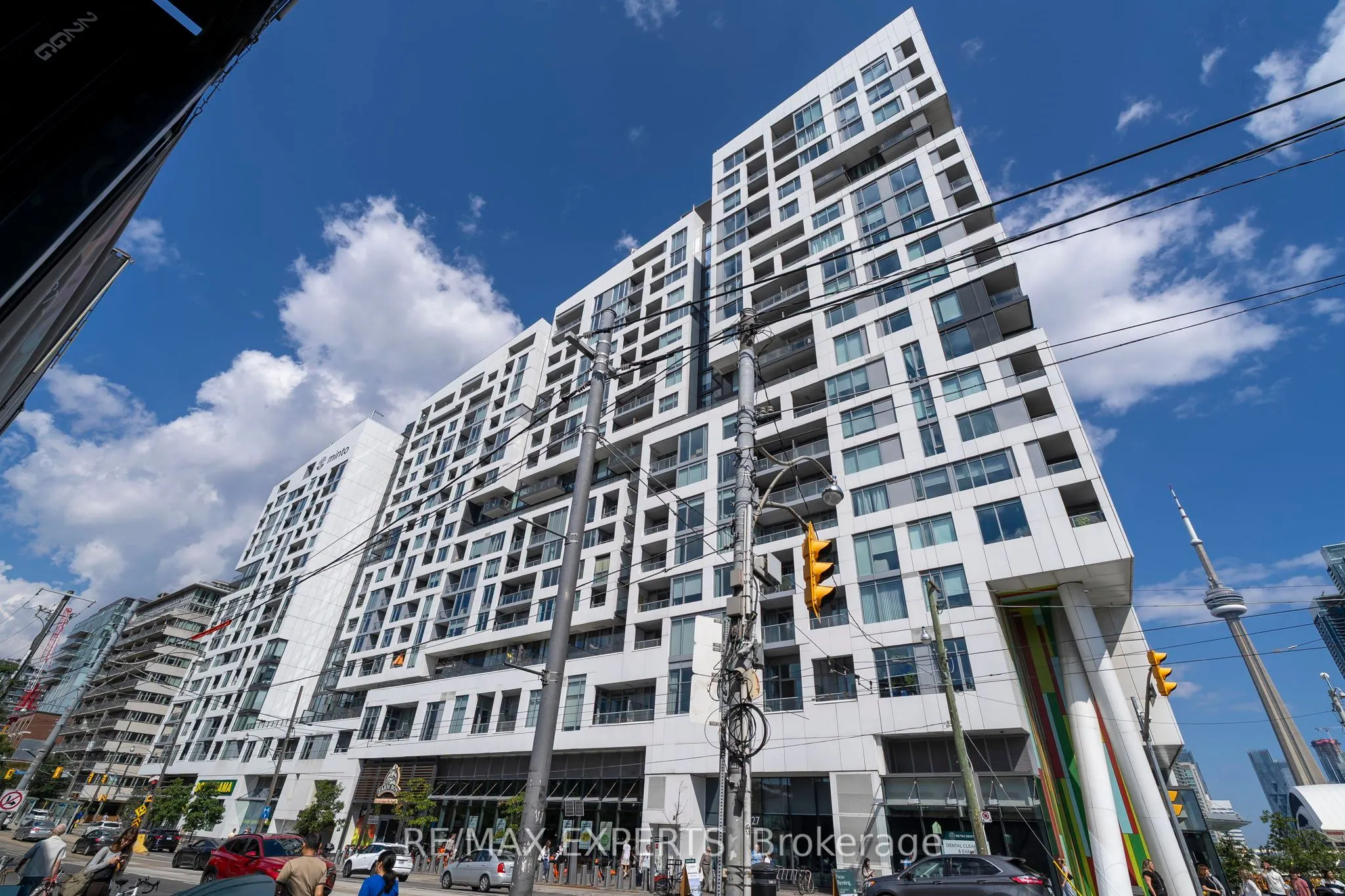 27 Bathurst Street, #310W