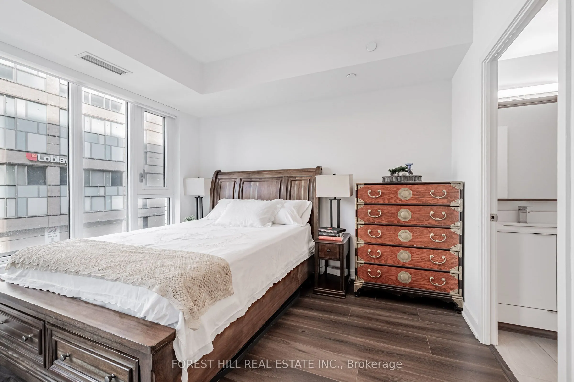 543 Richmond Street W, #301