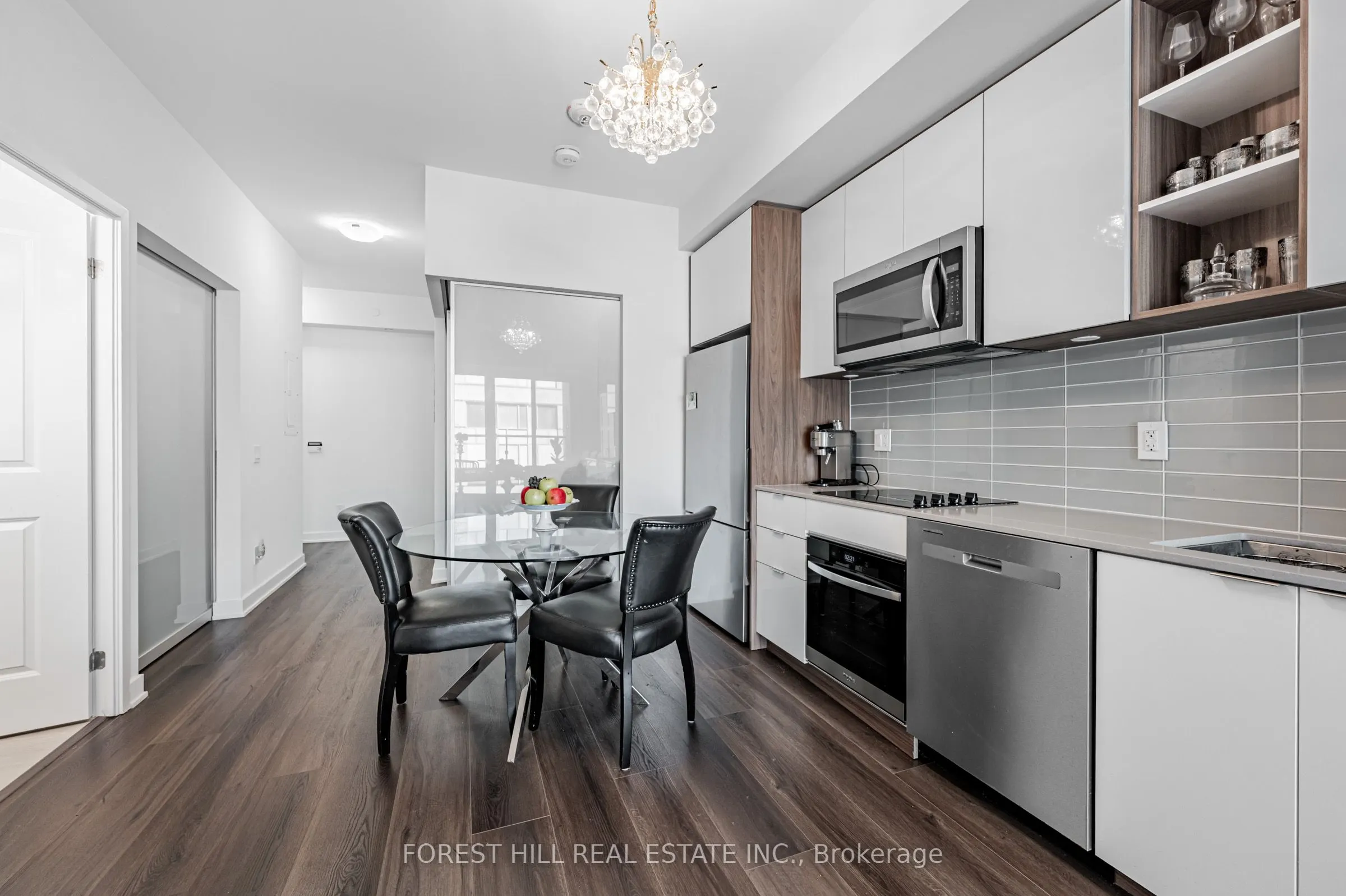 543 Richmond Street W, #301