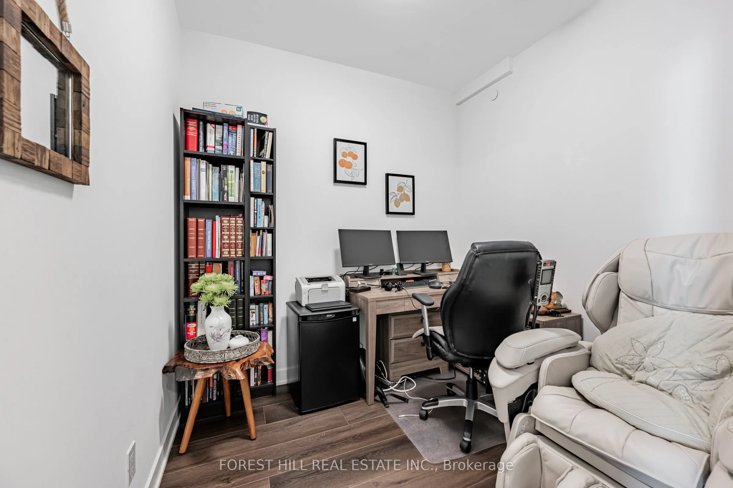 543 Richmond Street W, #301