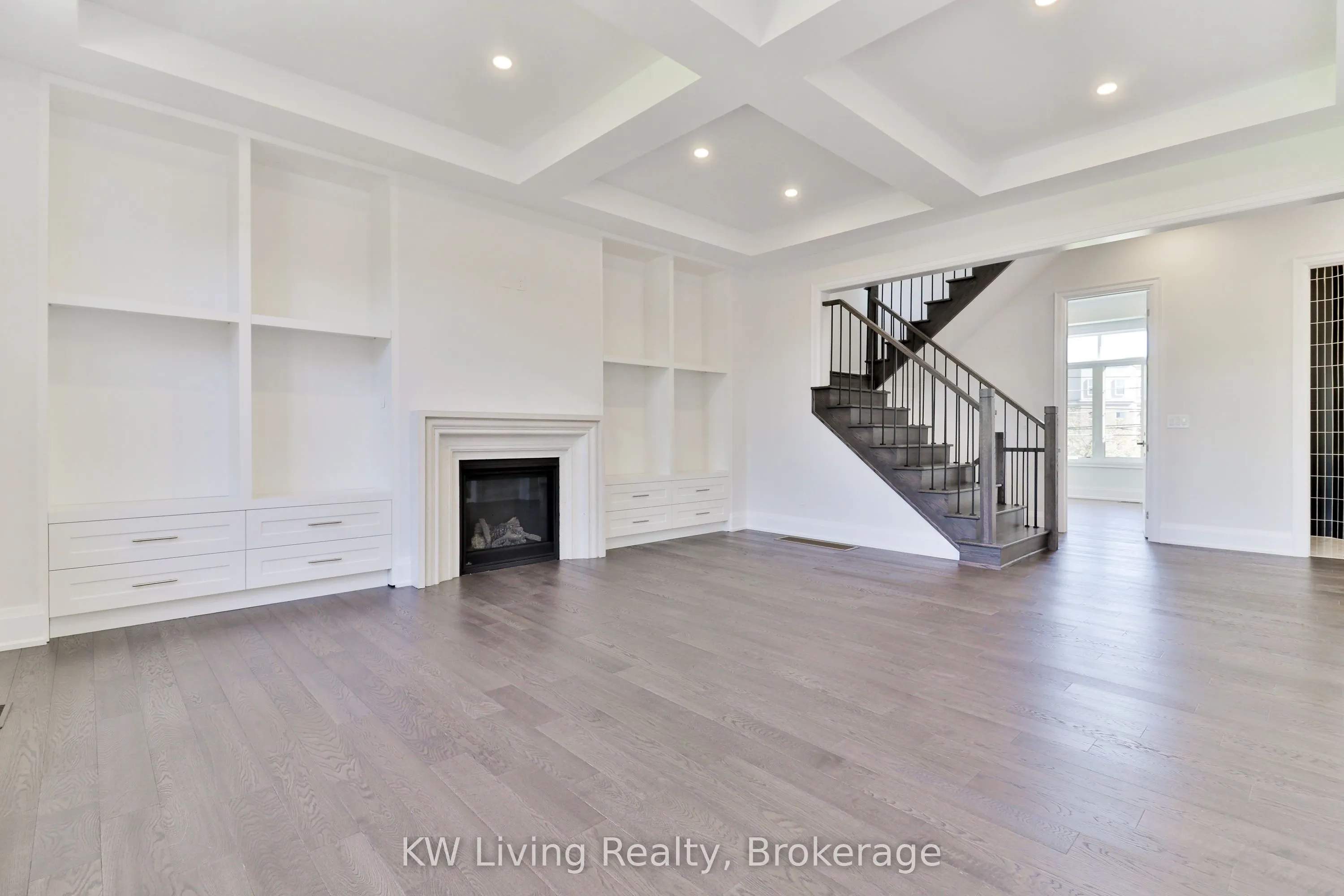 170 Cummer Avenue