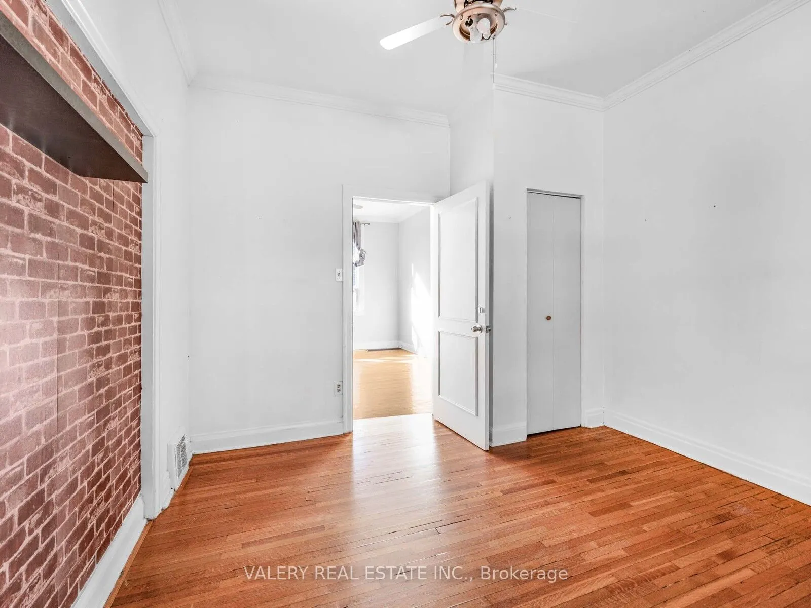 7 Ellsworth Avenue