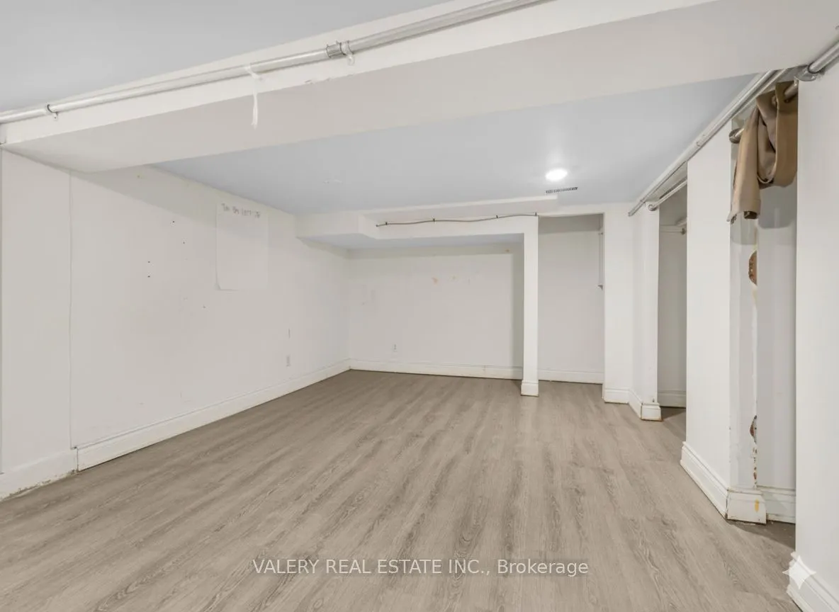 7 Ellsworth Avenue