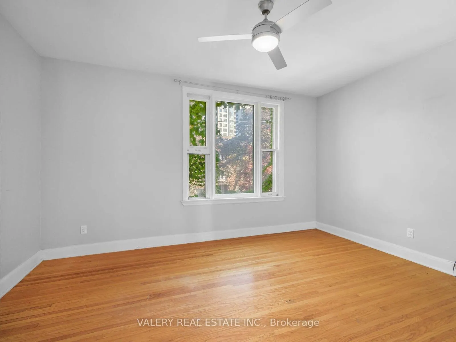 7 Ellsworth Avenue