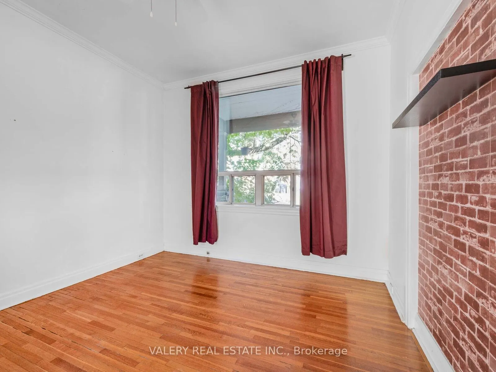7 Ellsworth Avenue