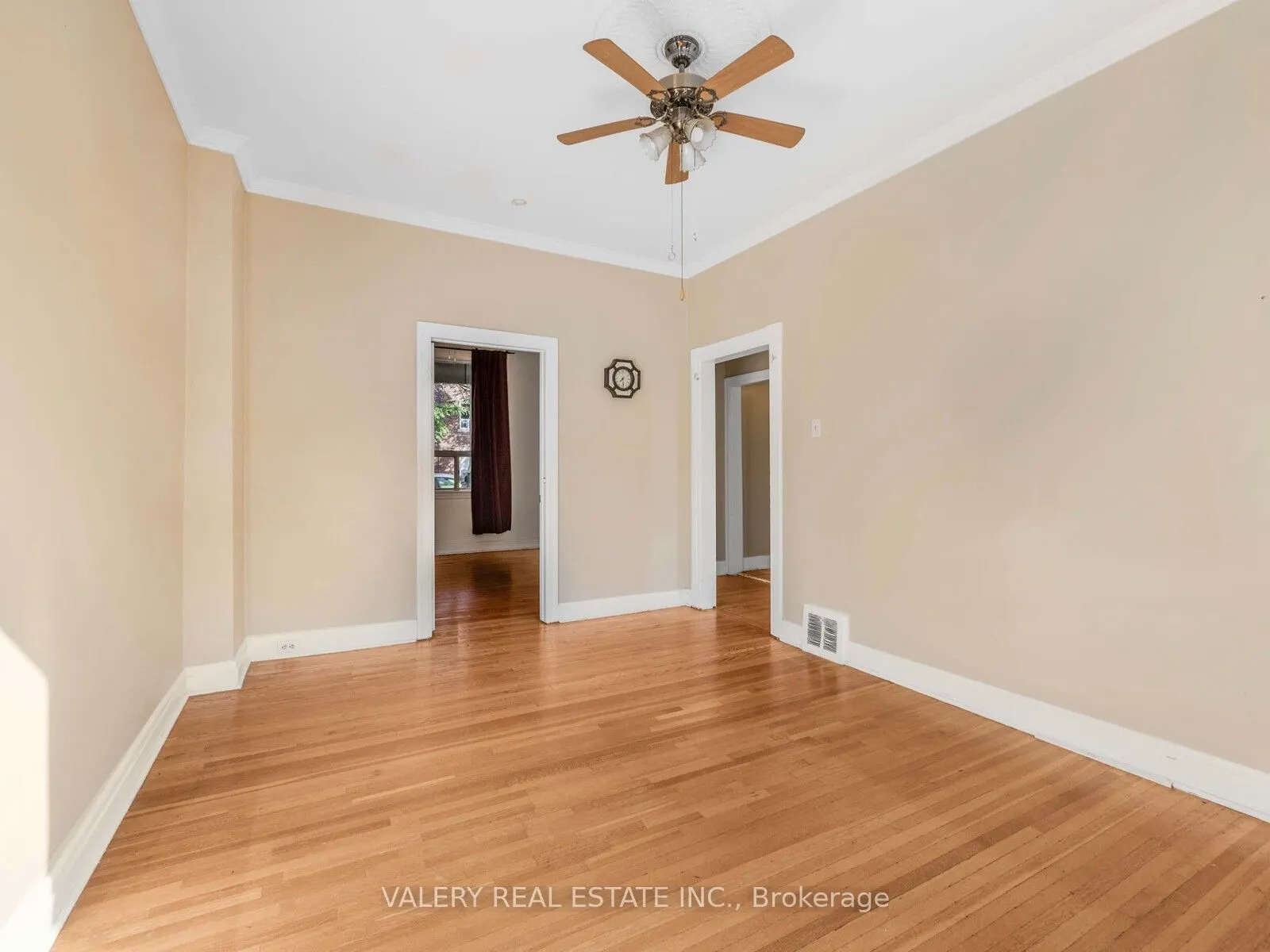 7 Ellsworth Avenue