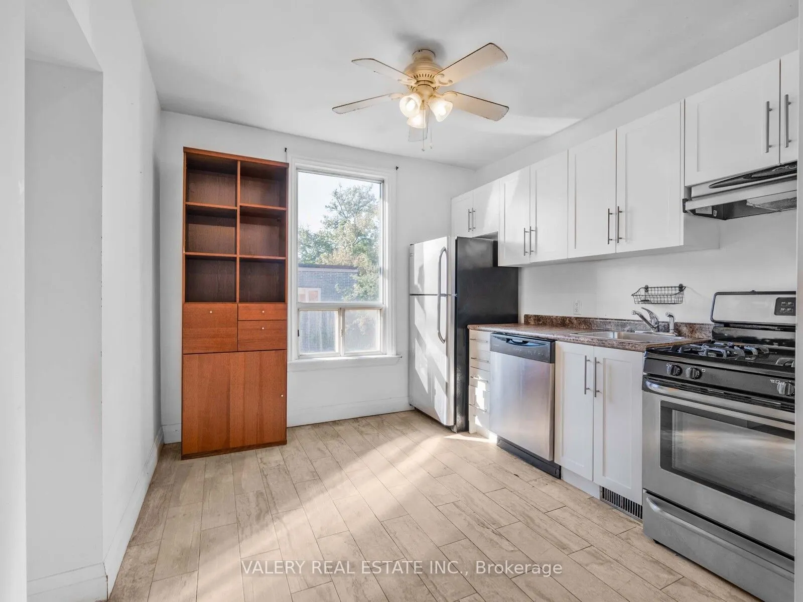 7 Ellsworth Avenue